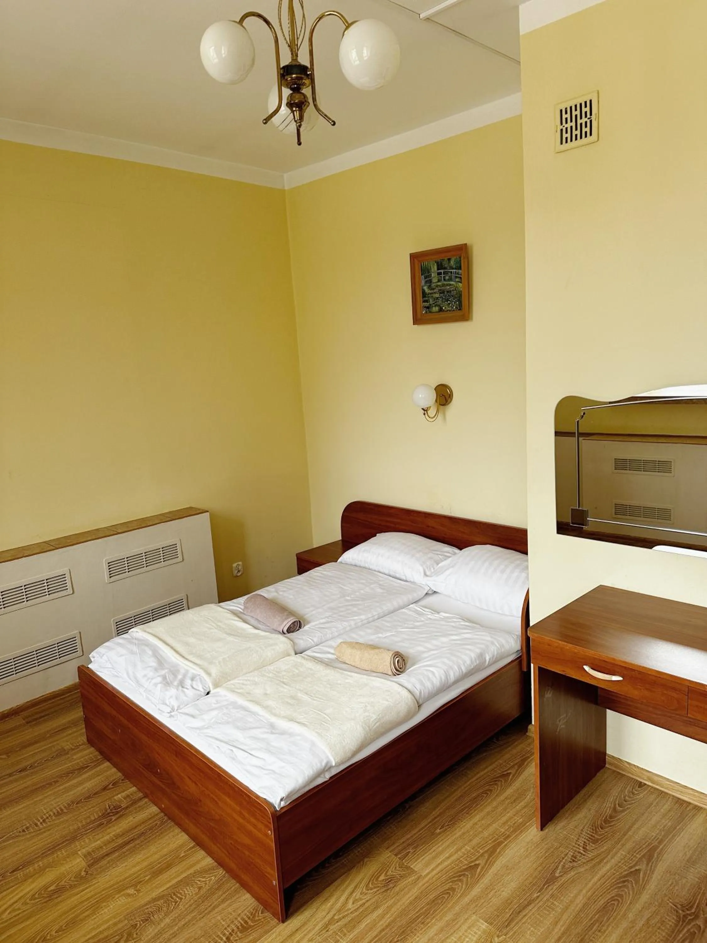 Bed in Hotel Lubavia