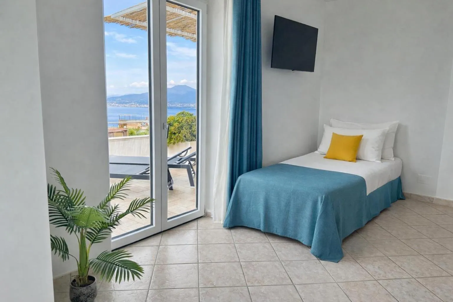Bedroom, Bed in Villa Raf
