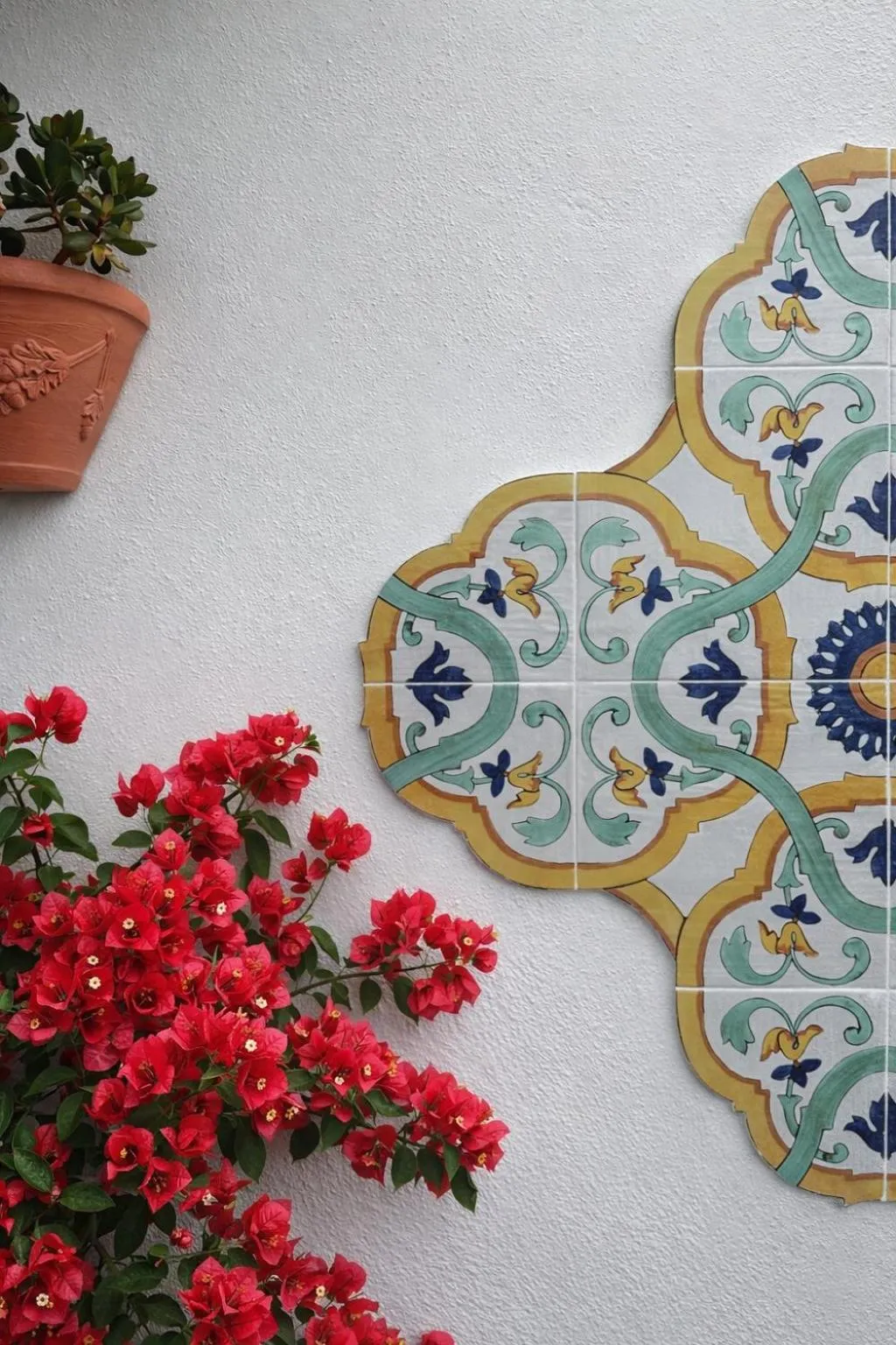 Property building in Villa Raf