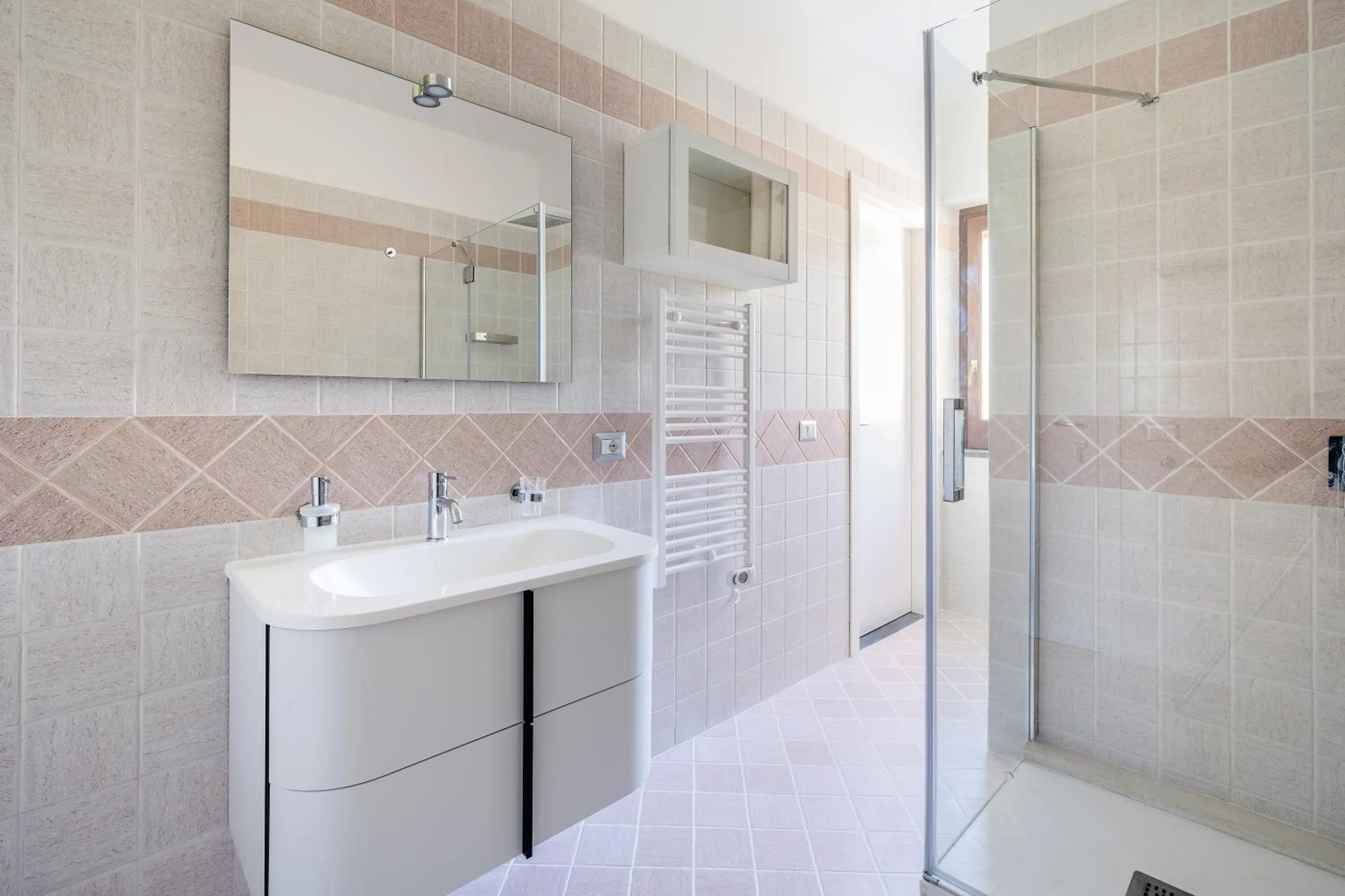 Shower in Villa Raf