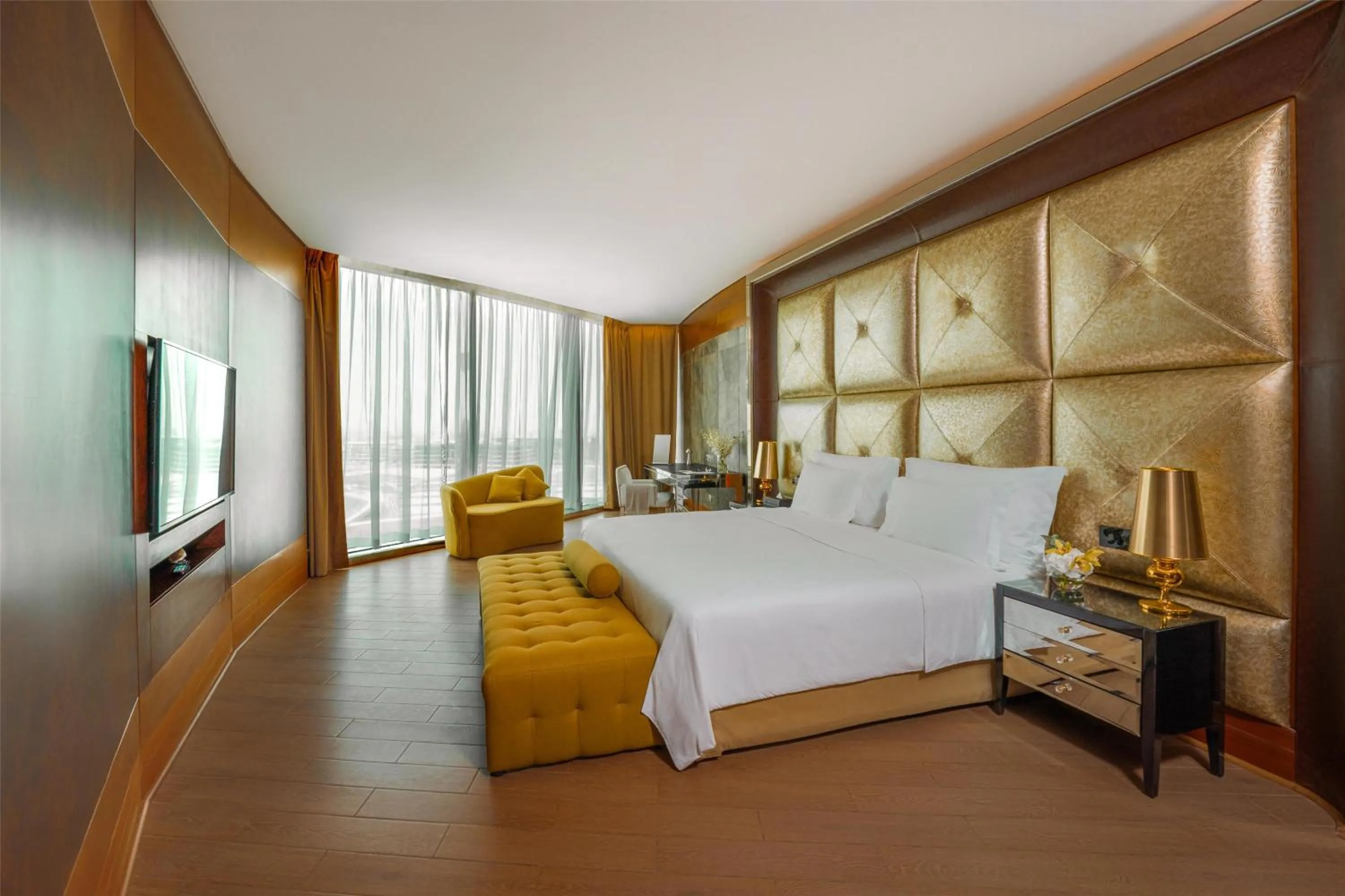 Bedroom, Bed in The Meydan Hotel Dubai