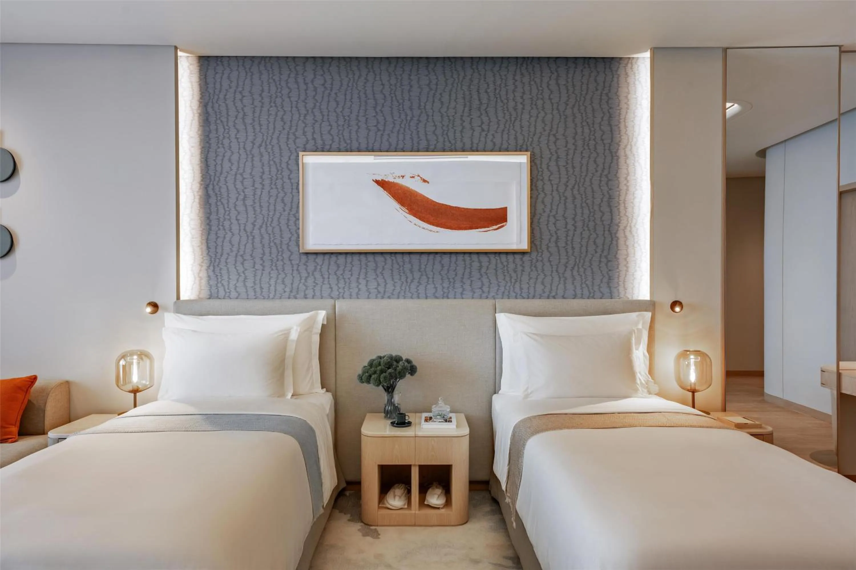 Bedroom, Bed in The Meydan Hotel Dubai