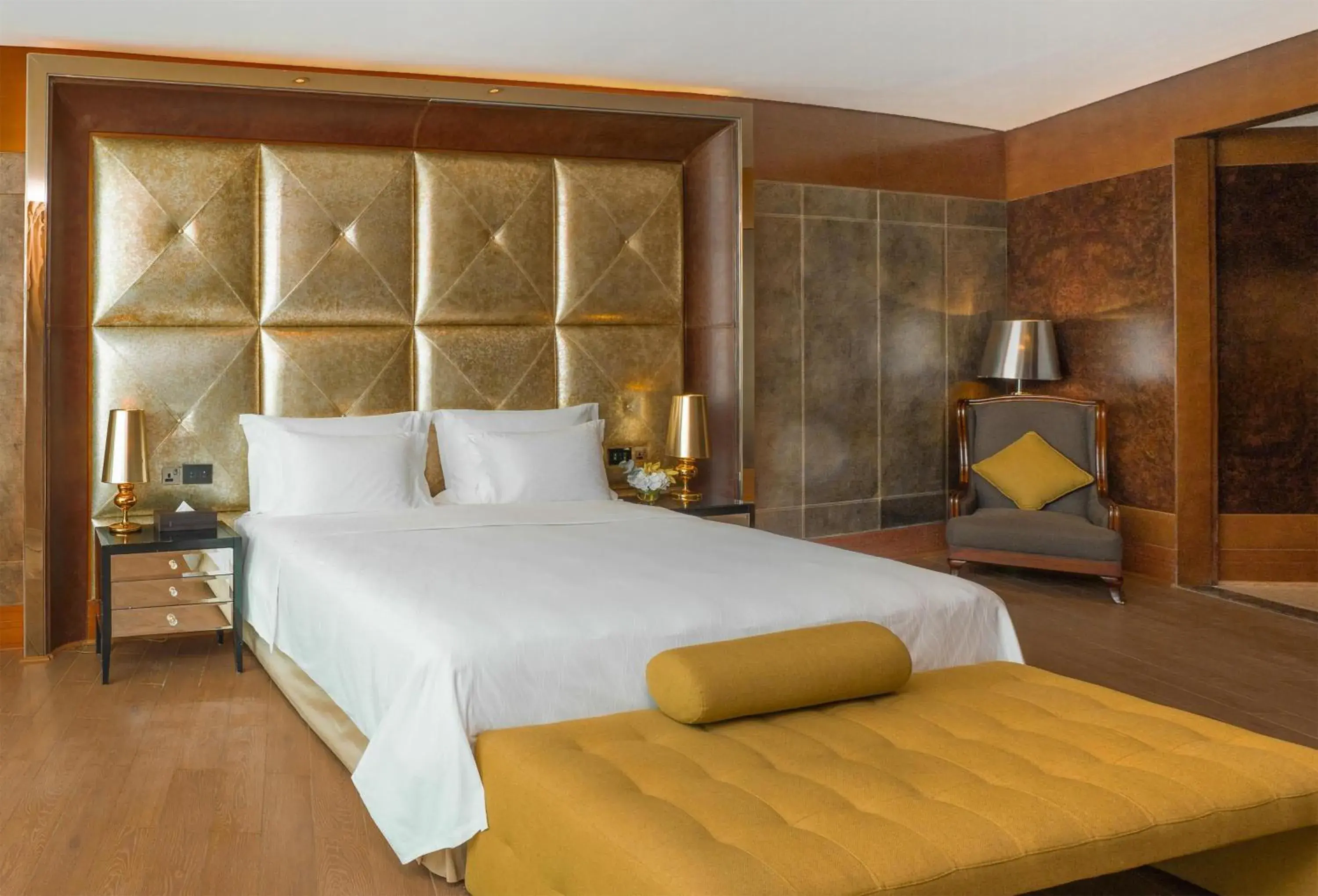 Bedroom, Bed in The Meydan Hotel Dubai Bedroom, Bed in The Meydan Hotel Dubai