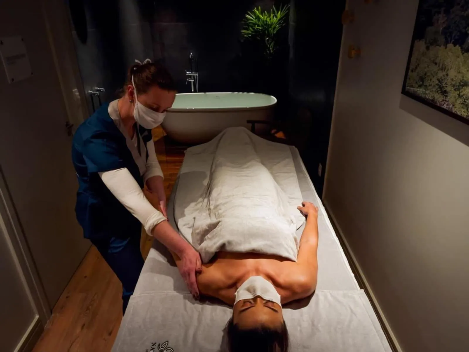 Massage in Wish Serrano Resort