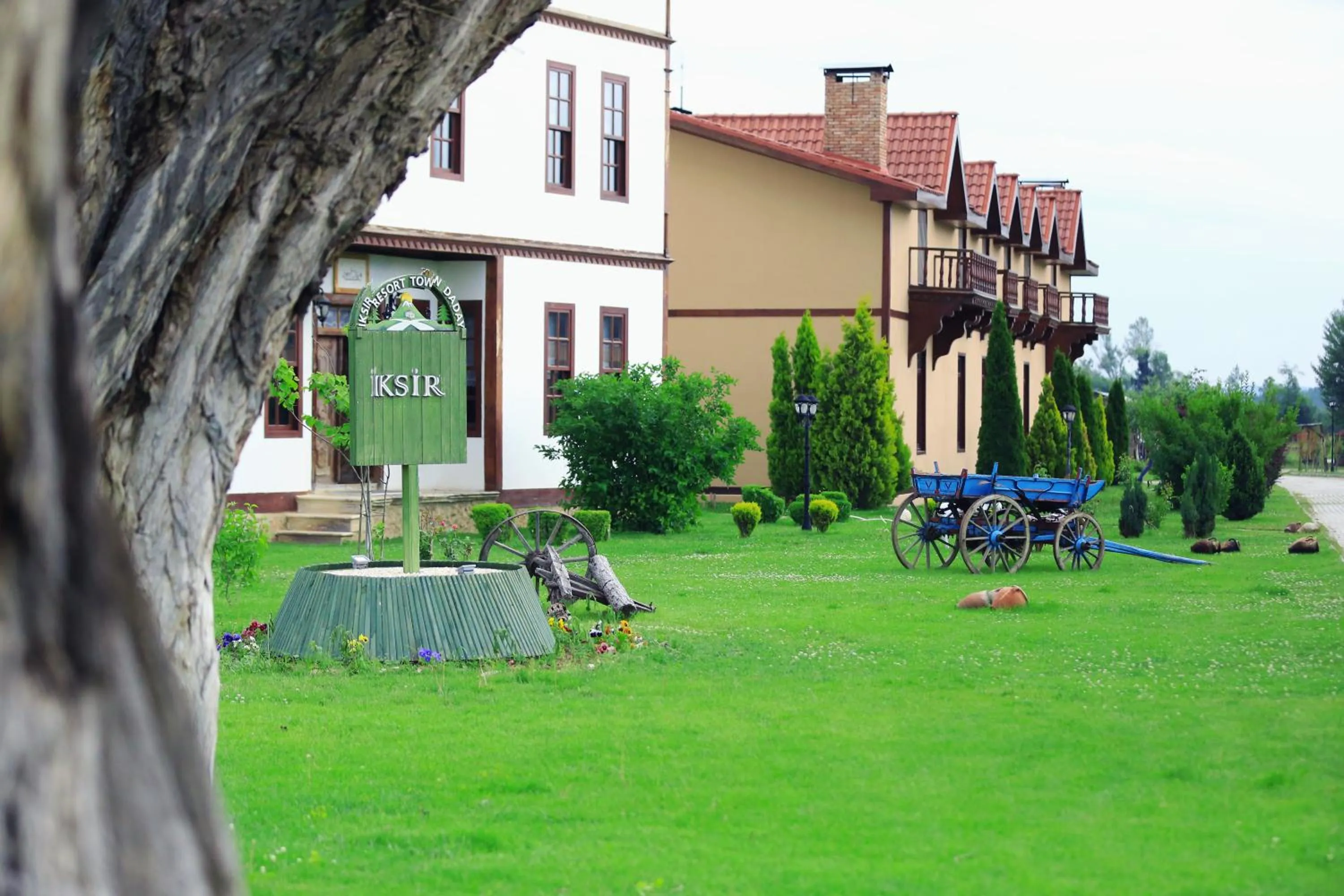 Garden in Iksir Resort Town