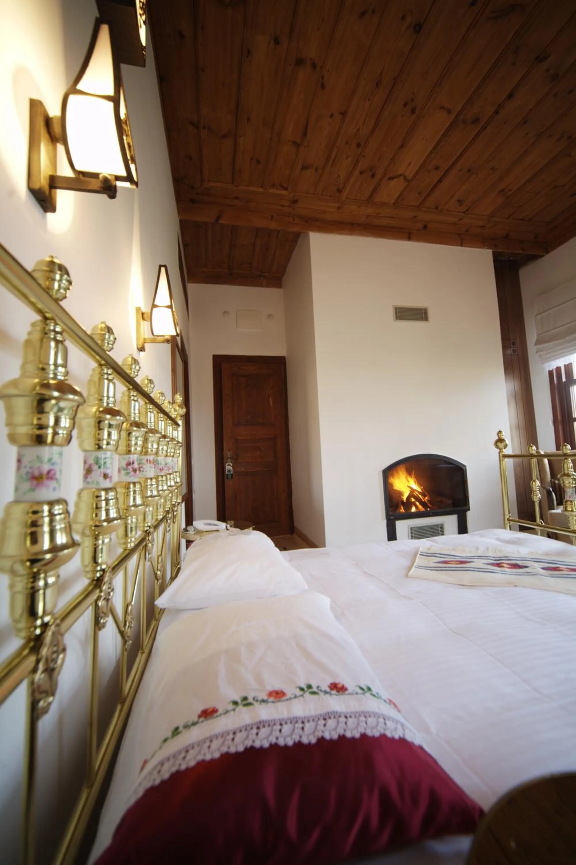 Bed in Iksir Resort Town