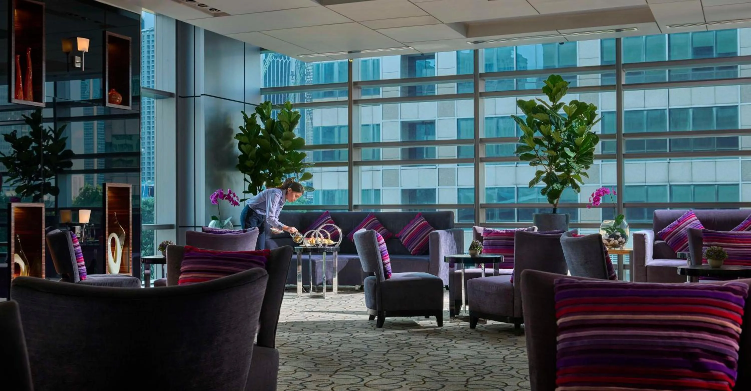 Lounge or bar in Traders Hotel, Kuala Lumpur