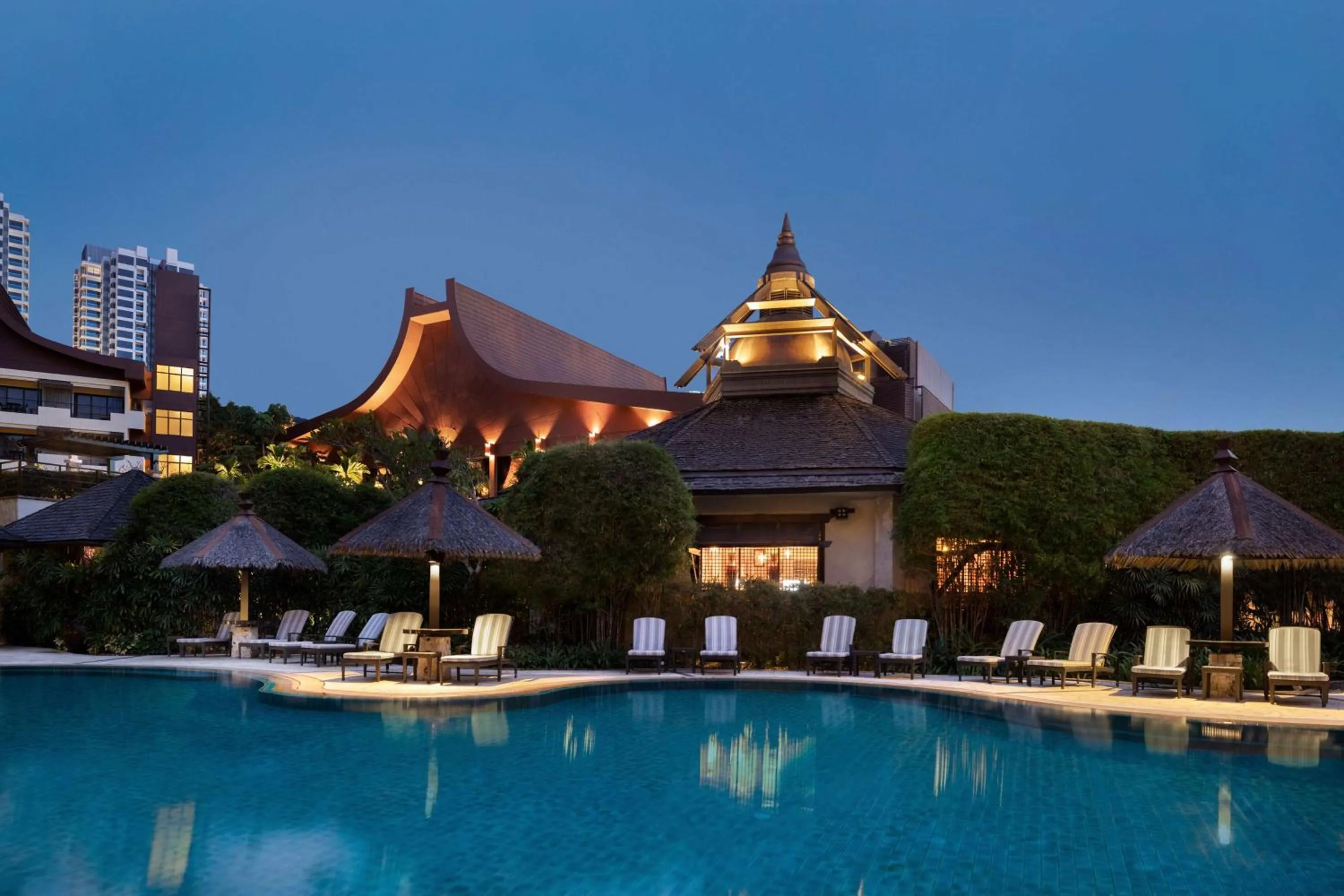 Property building in Shangri-La Rasa Sayang, Penang