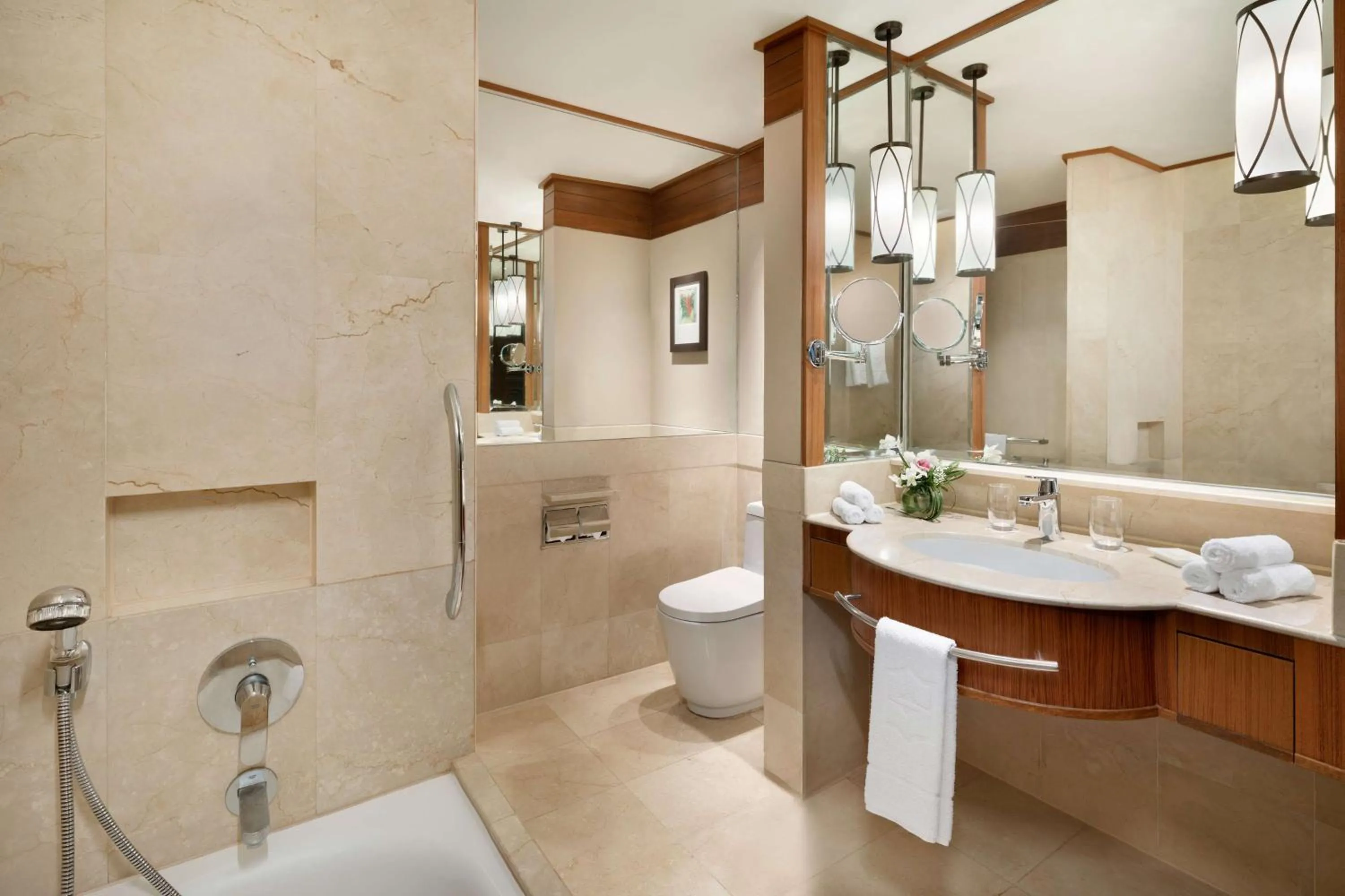 Bathroom in Shangri-La Rasa Sayang, Penang