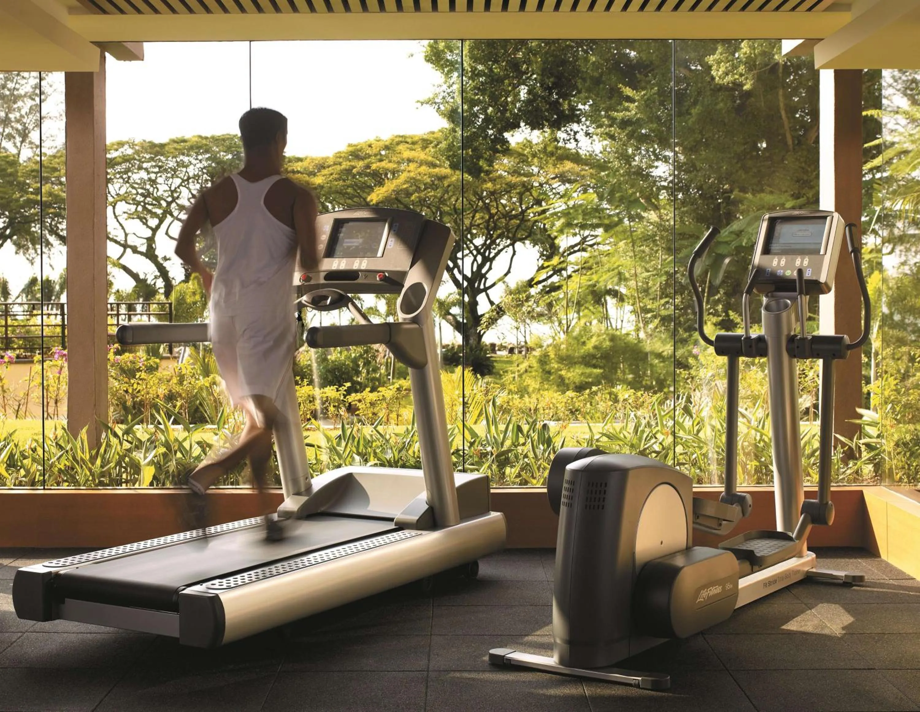 Fitness centre/facilities in Shangri-La Rasa Sayang, Penang