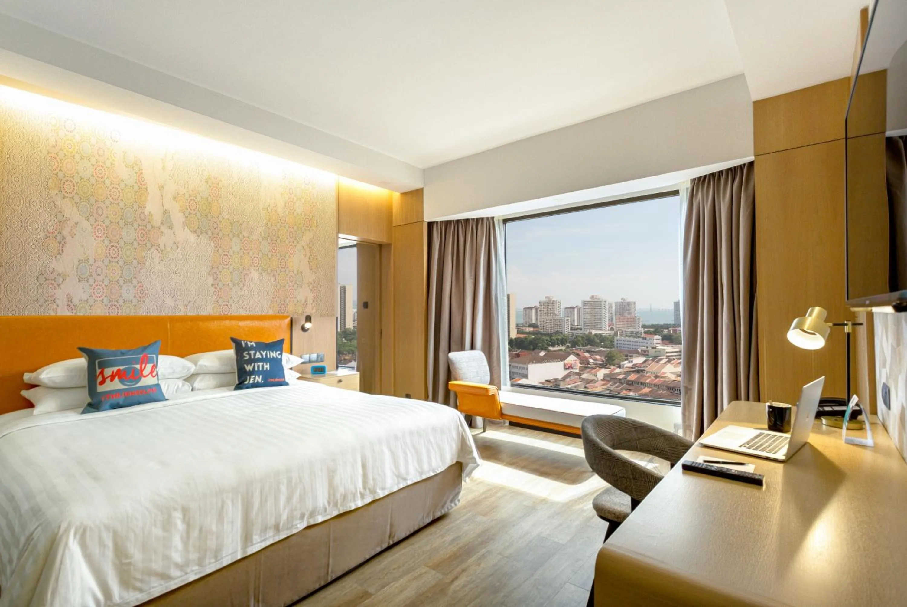 Photo of the whole room, Bed in JEN Penang Georgetown by Shangri-La