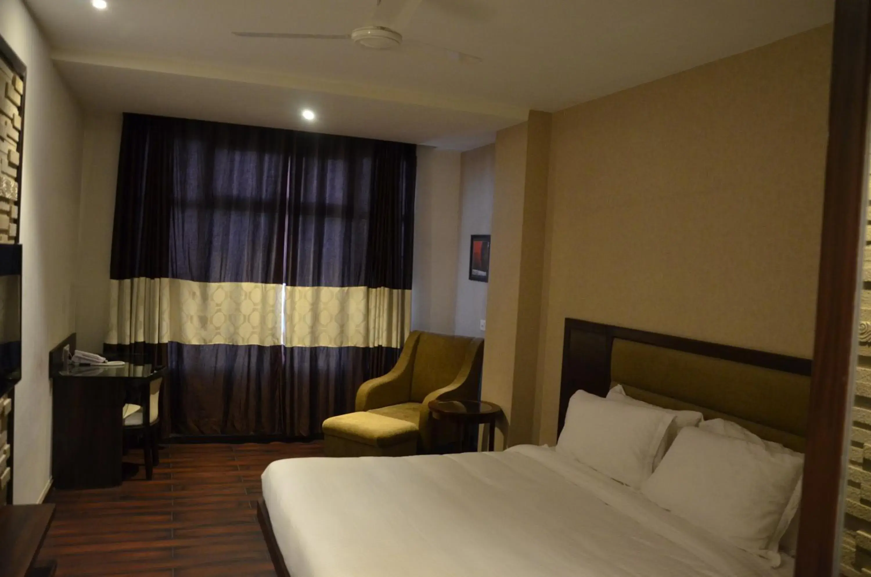 Photo of the whole room in Hotel Fortune Blue Photo of the whole room in Hotel Fortune Blue