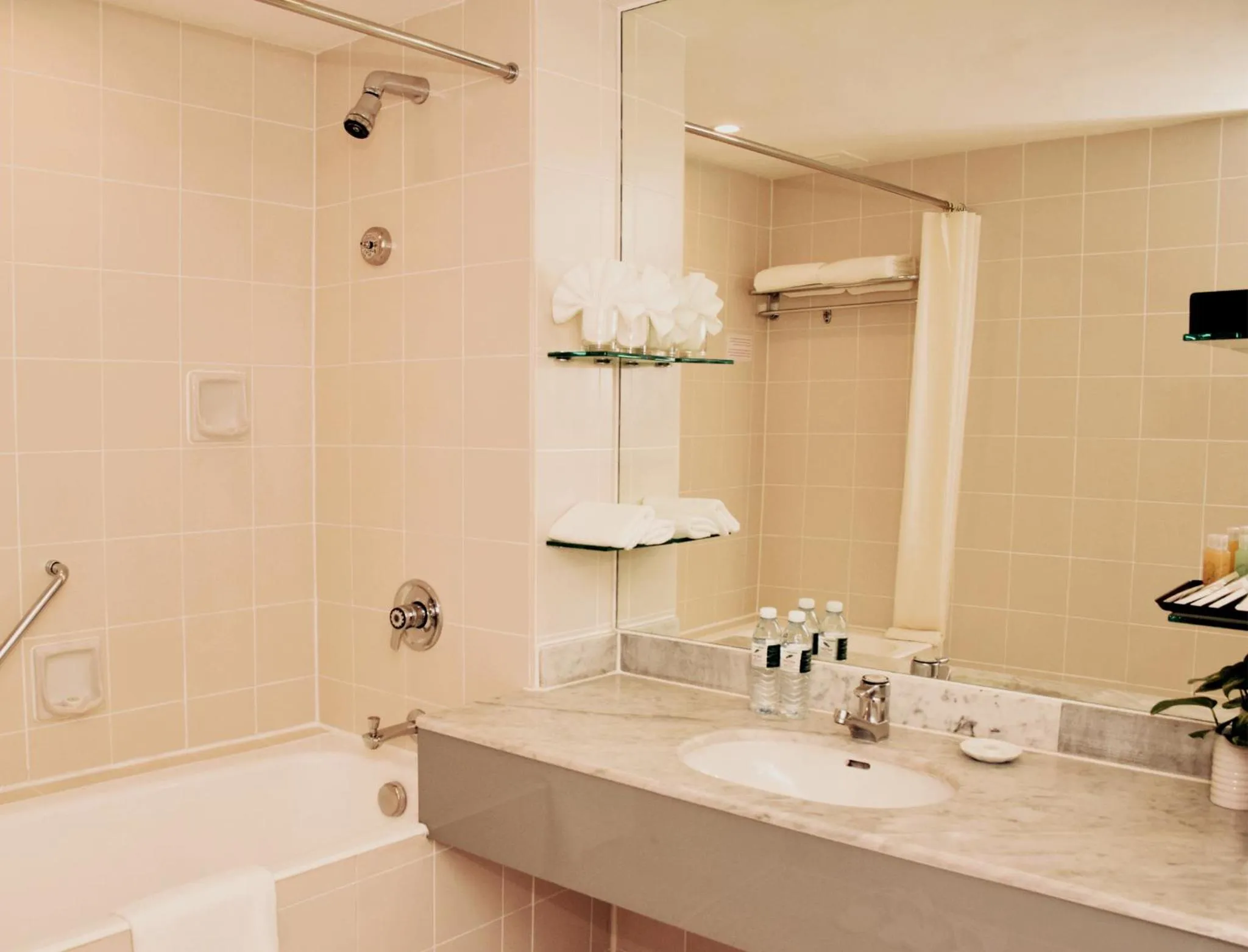 Bathroom in Bayview Hotel Langkawi