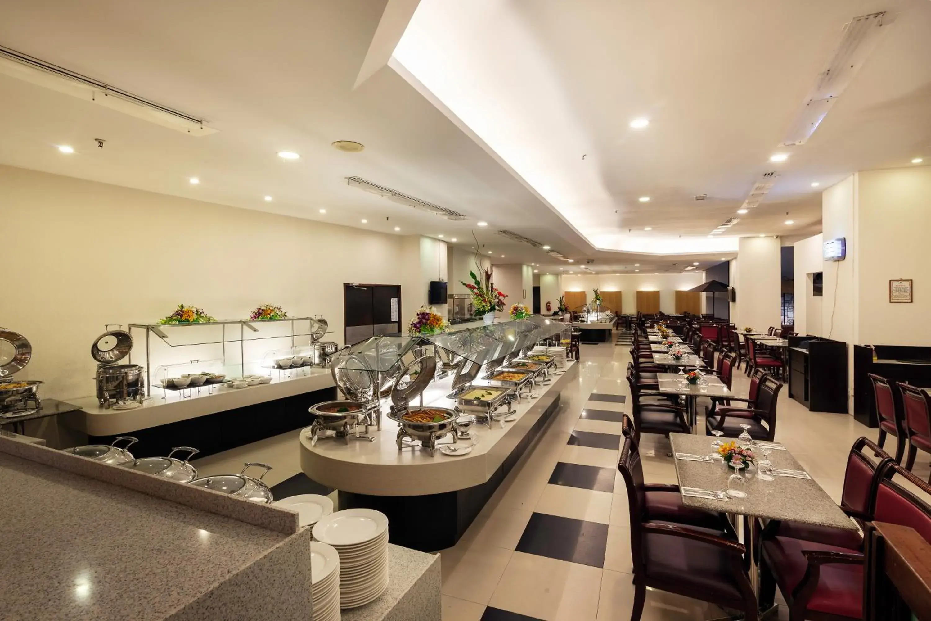 Restaurant/places to eat in Bayview Hotel Langkawi Restaurant/places to eat in Bayview Hotel Langkawi