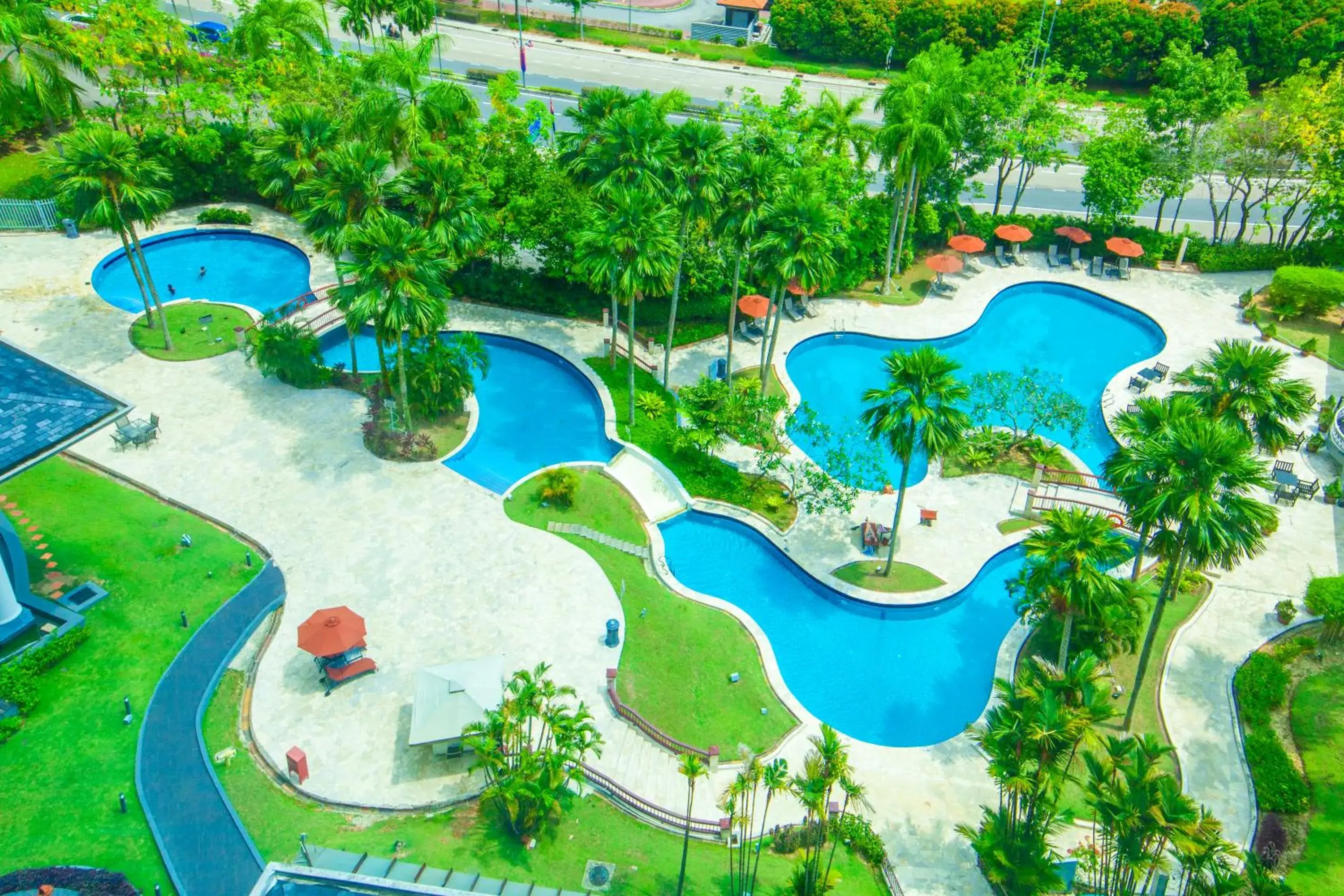 Swimming pool in Thistle Johor Bahru Swimming pool in Thistle Johor Bahru