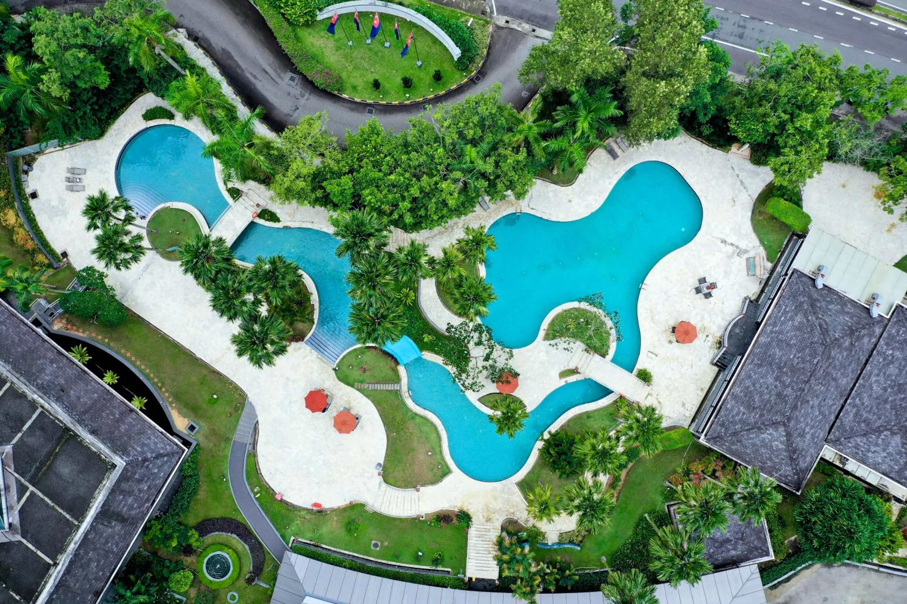 Swimming pool in Thistle Johor Bahru