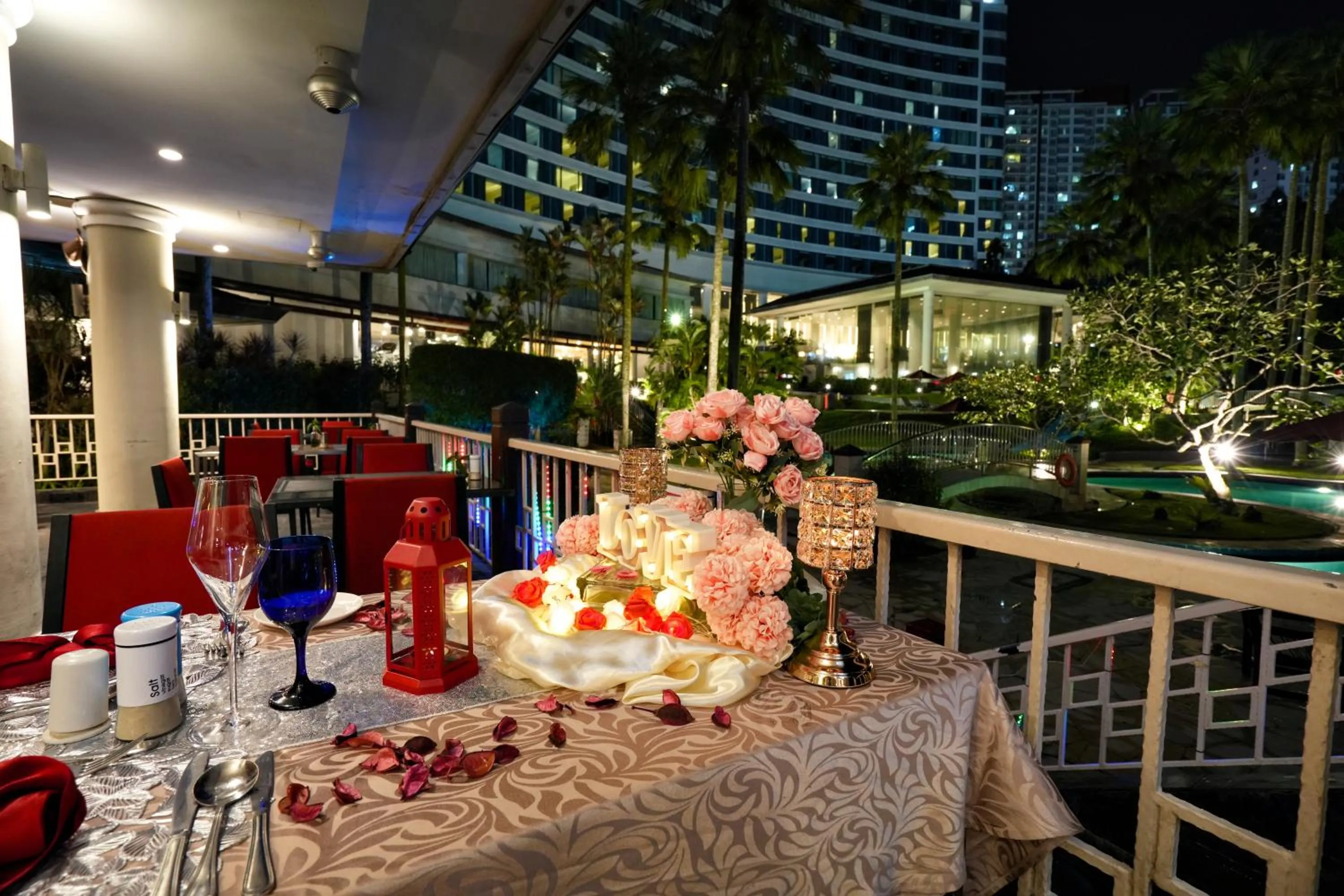 Restaurant/places to eat in Thistle Johor Bahru