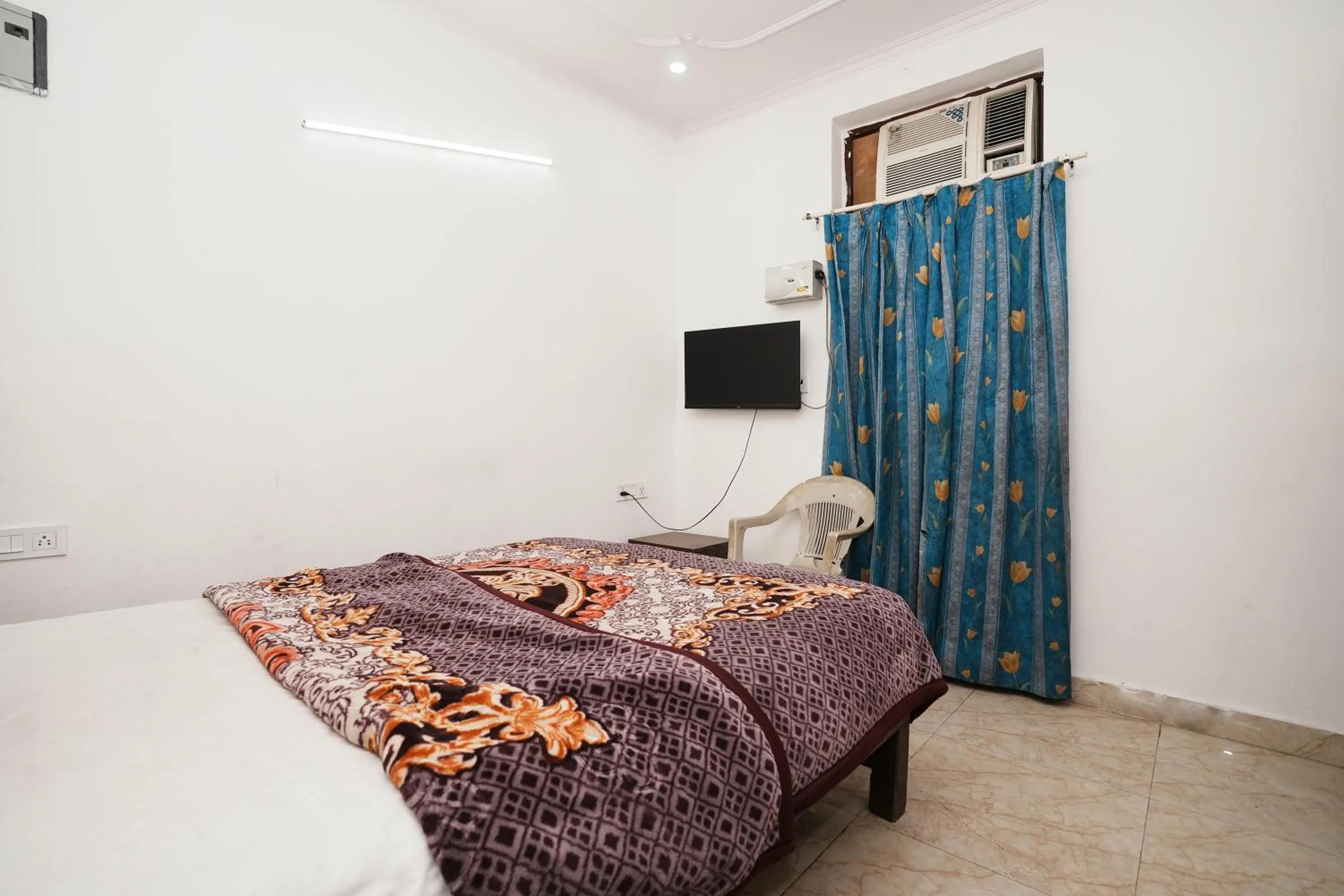 Bed in Hotel Sunrise Moon