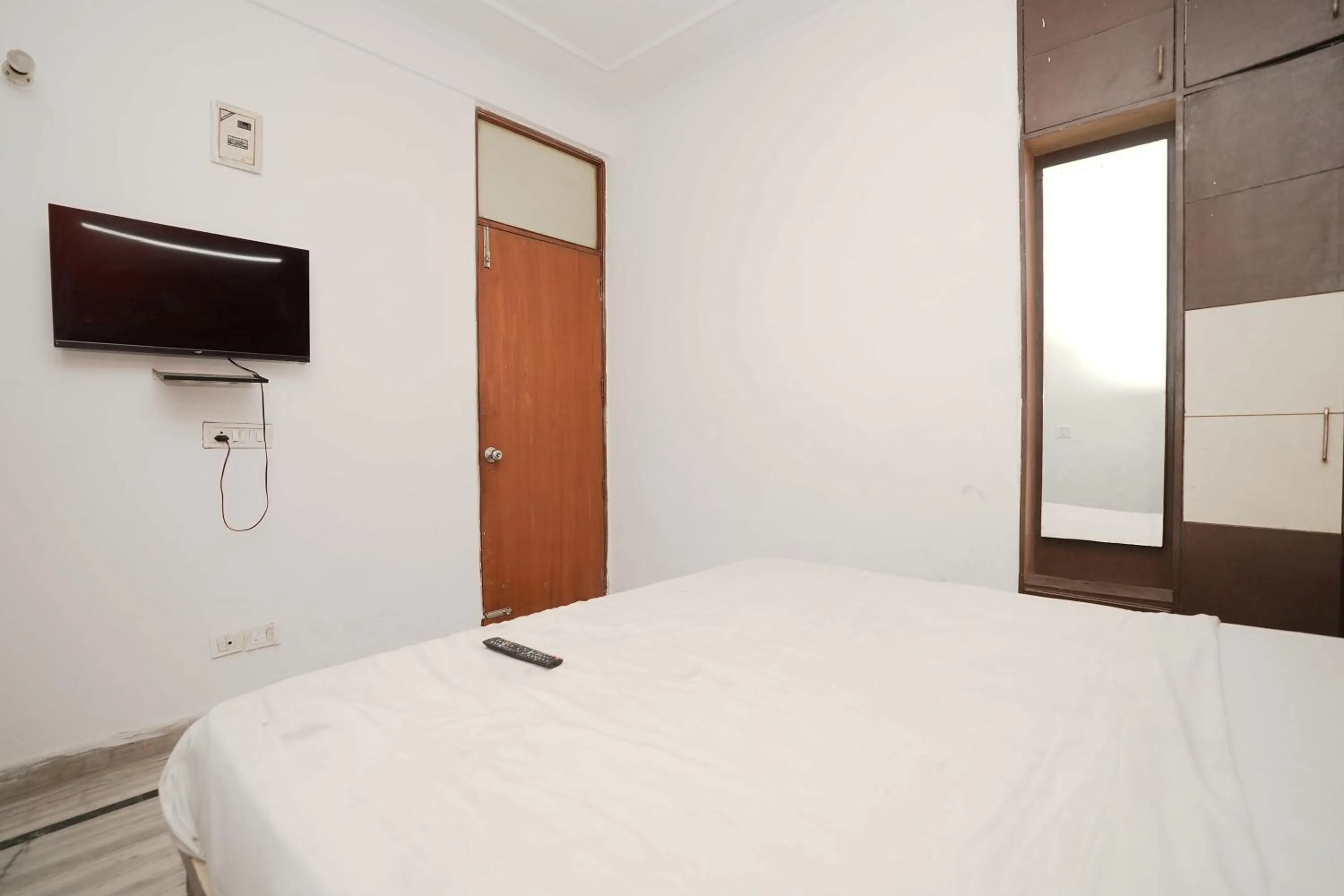 TV and multimedia, Bed in Hotel Sunrise Moon