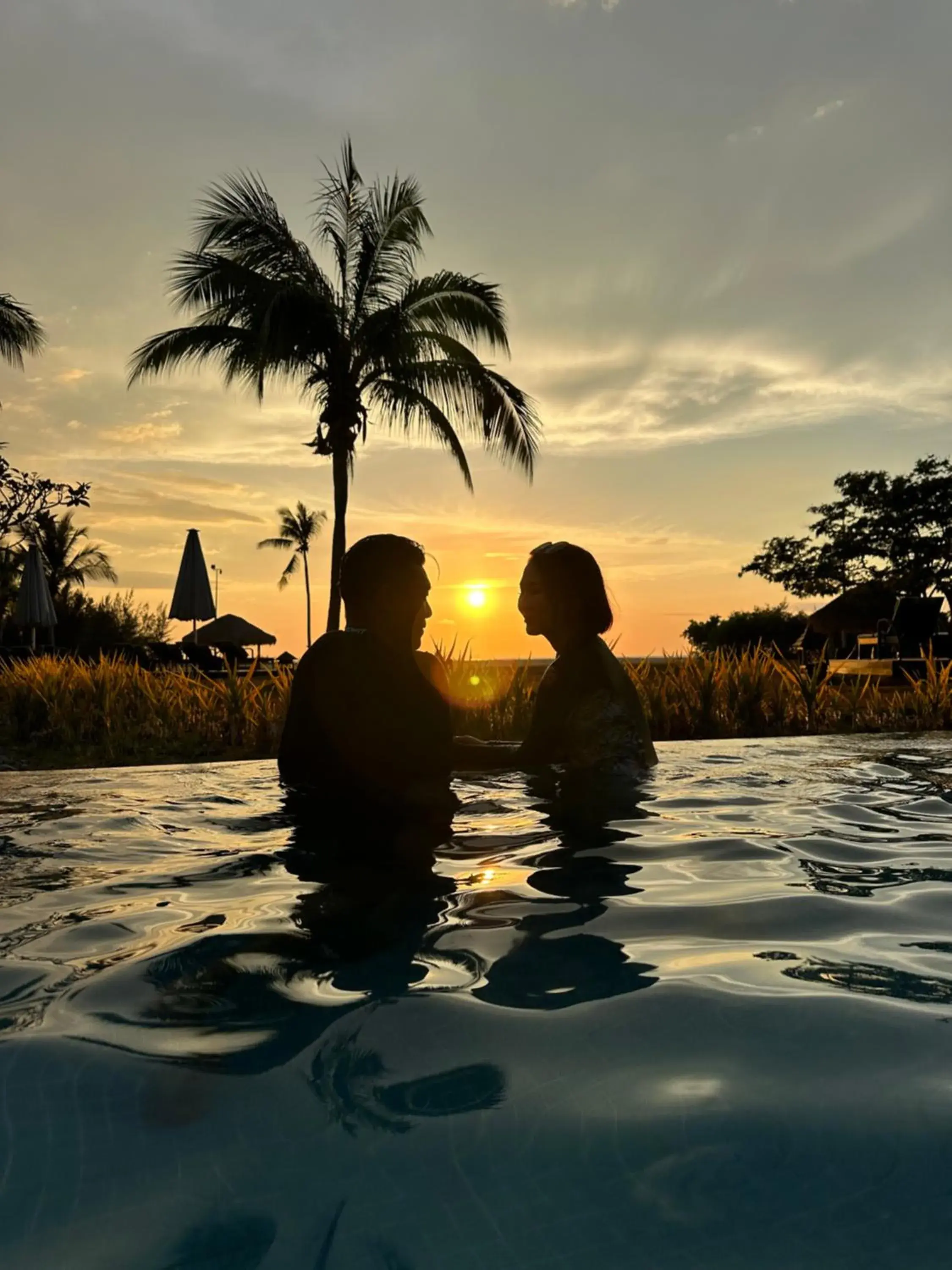 Pool view in Shangri-La Rasa Ria, Kota Kinabalu Pool view in Shangri-La Rasa Ria, Kota Kinabalu