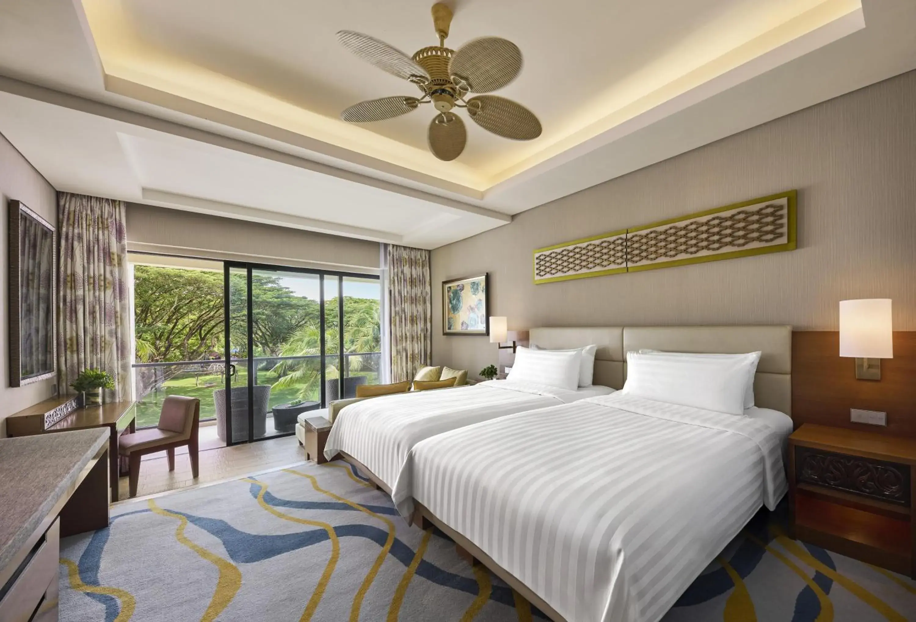 Bedroom, Bed in Shangri-La Rasa Ria, Kota Kinabalu Bedroom, Bed in Shangri-La Rasa Ria, Kota Kinabalu