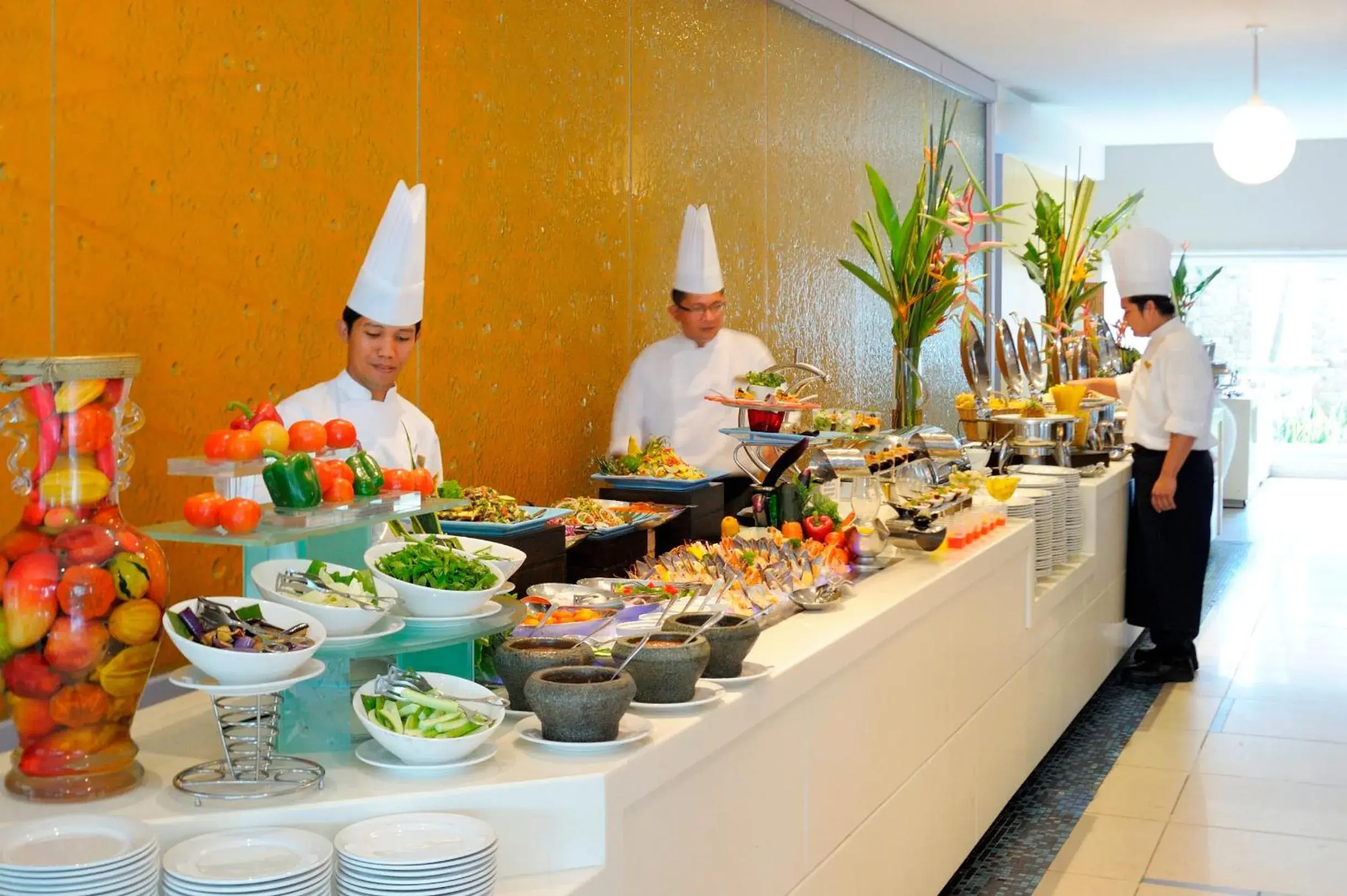 Restaurant/places to eat in Thistle Port Dickson Resort Restaurant/places to eat in Thistle Port Dickson Resort