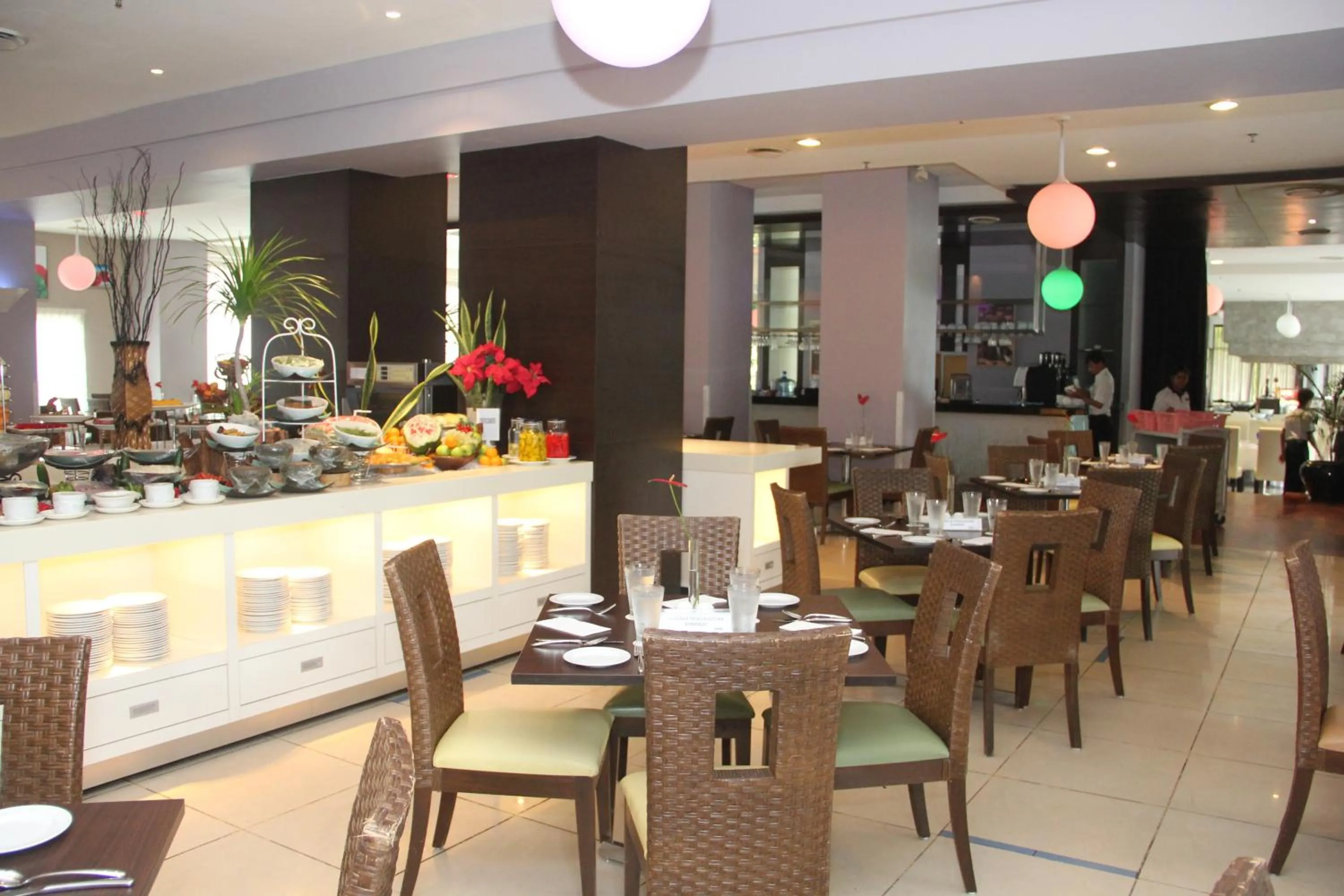 Restaurant/places to eat in Thistle Port Dickson Resort