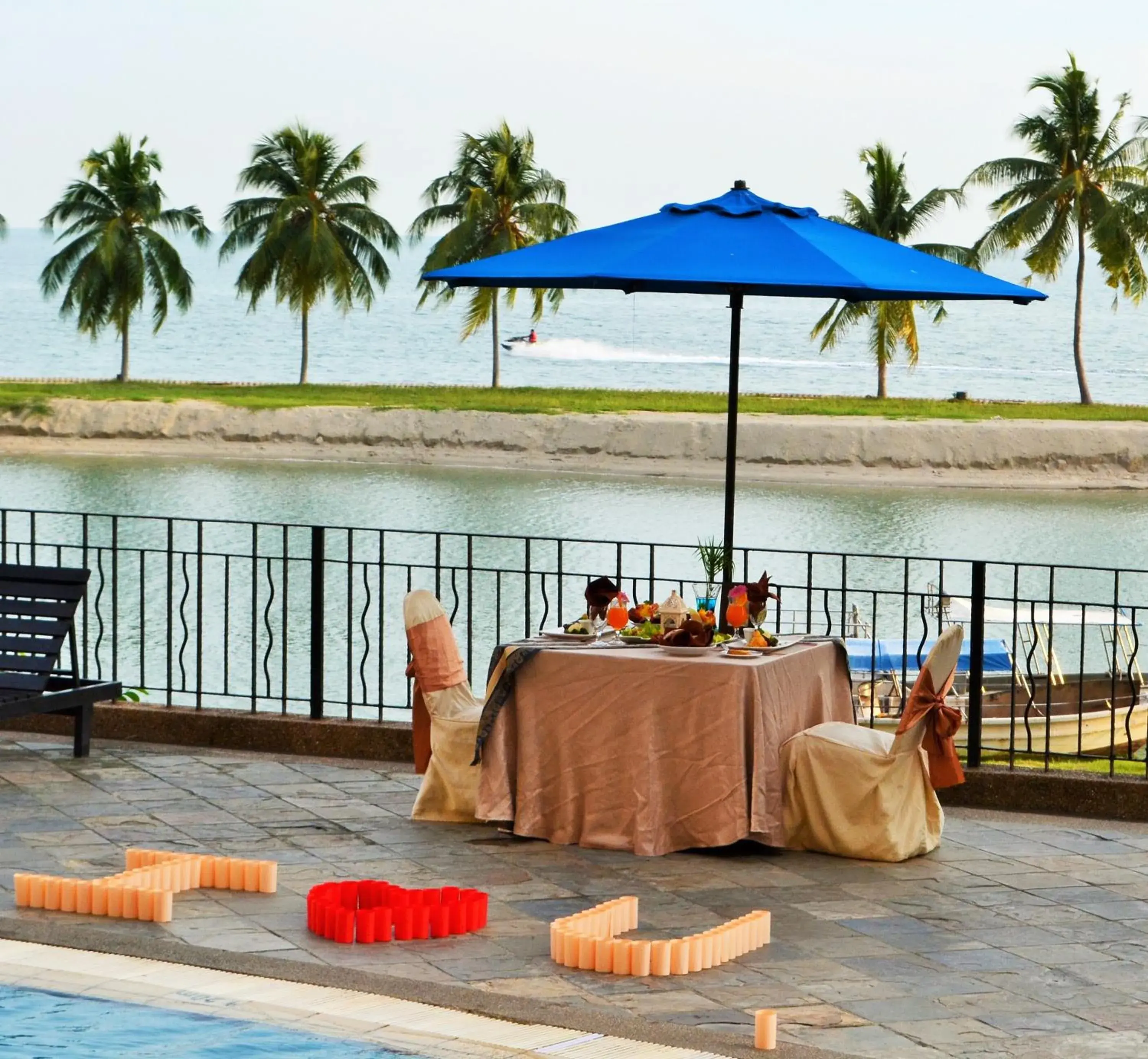 Restaurant/places to eat in Corus Paradise Resort Port Dickson