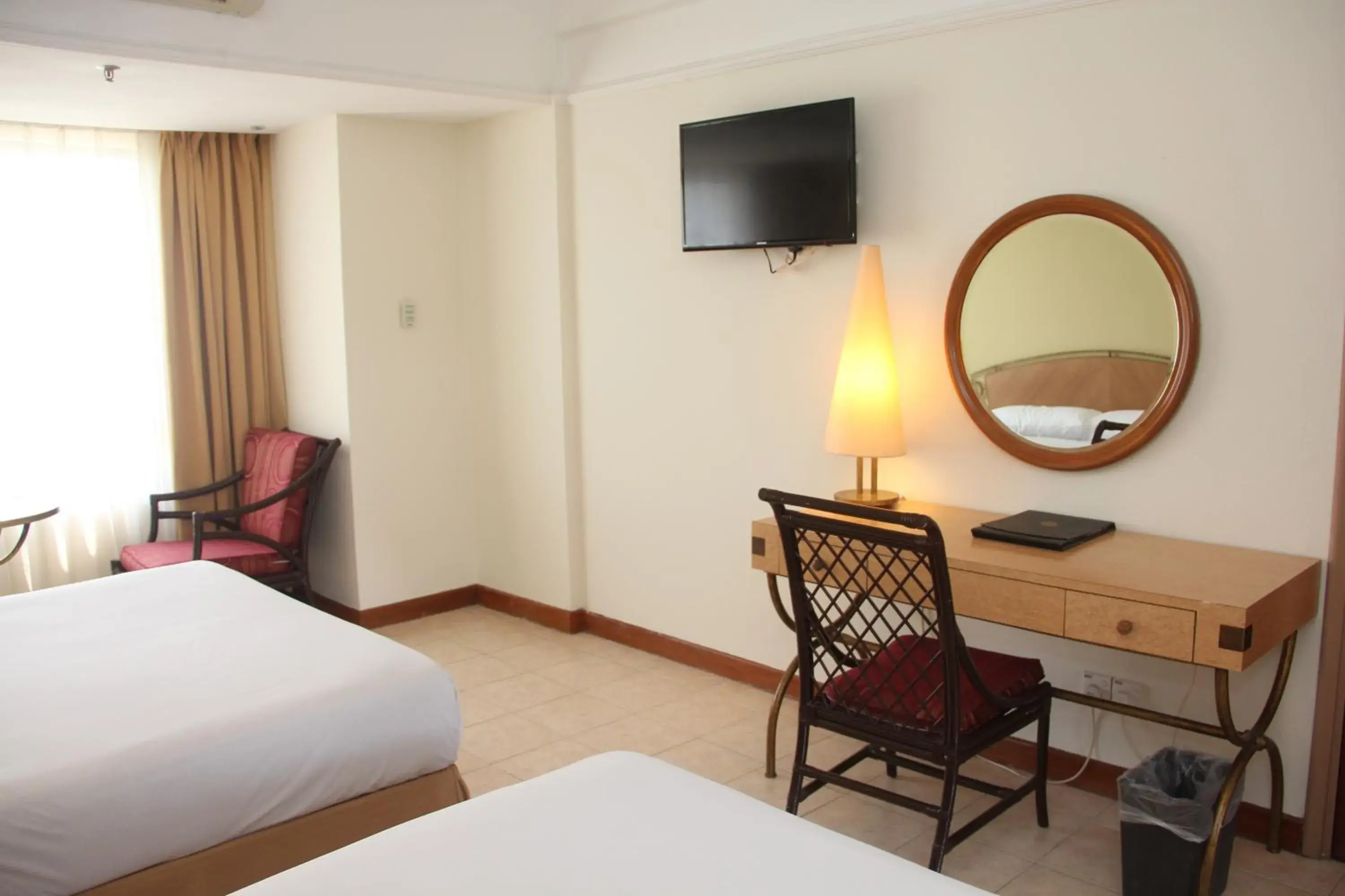 Bed, TV/Entertainment Center in Corus Paradise Resort Port Dickson