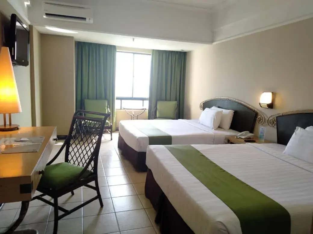 Bedroom, Bed in Corus Paradise Resort Port Dickson