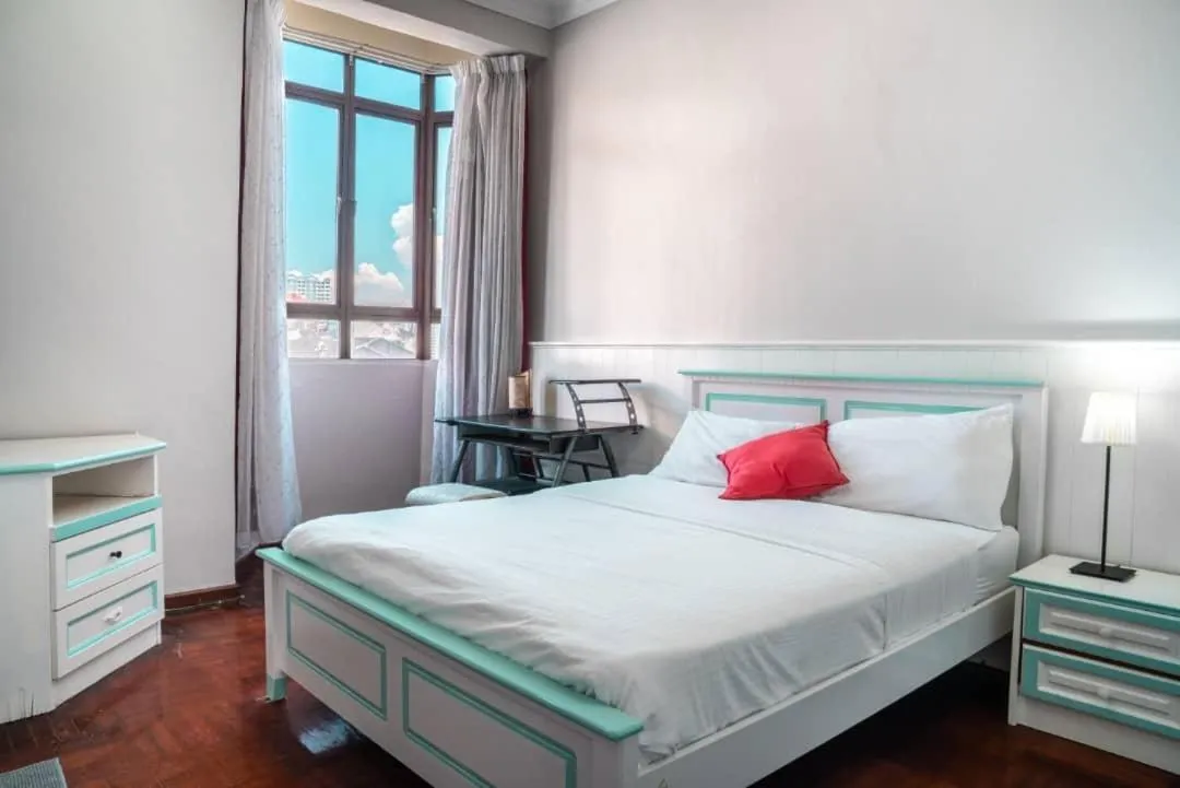 Bedroom, Bed in Century Bay Private Residences