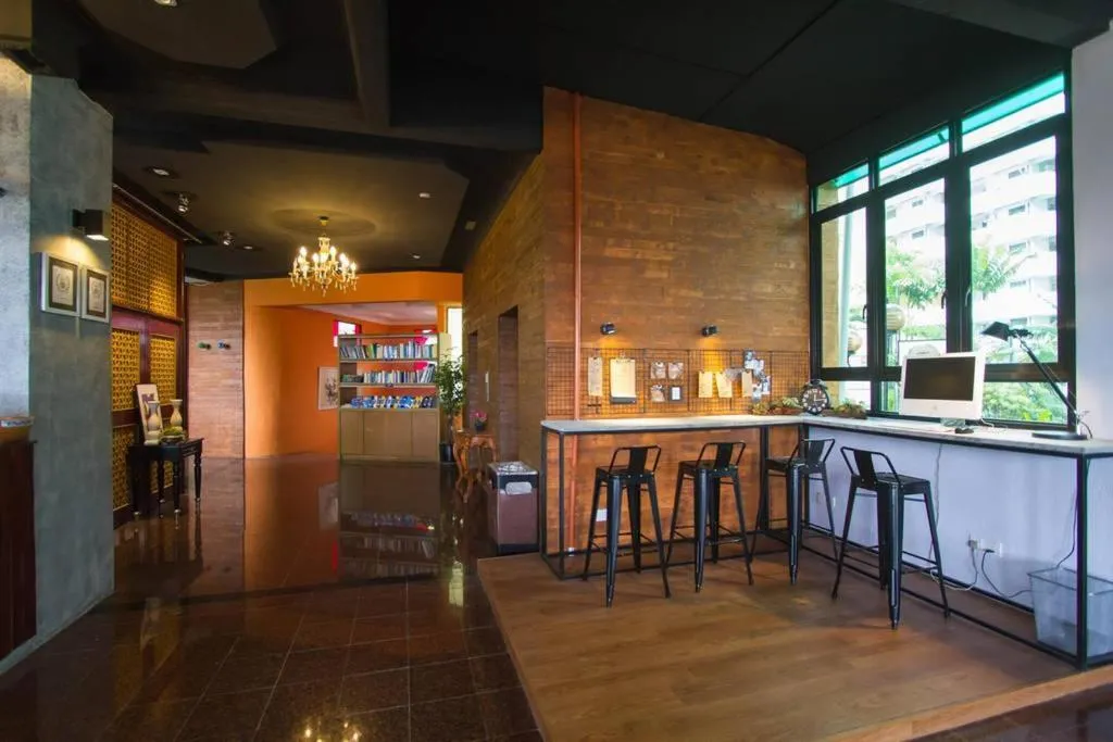 Lounge or bar in Century Bay Private Residences