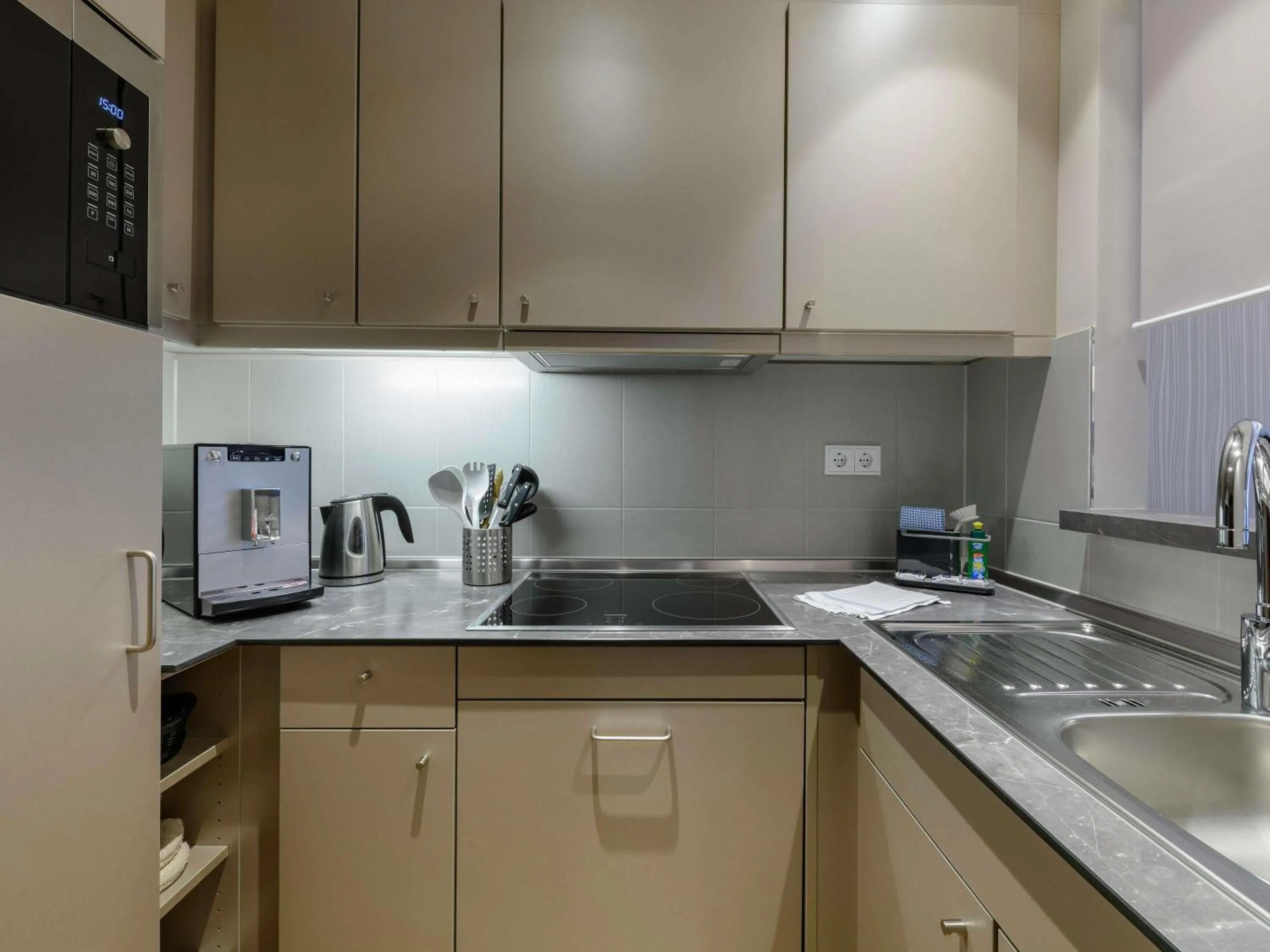 Bedroom in Aparthotel Adagio Frankfurt City Messe