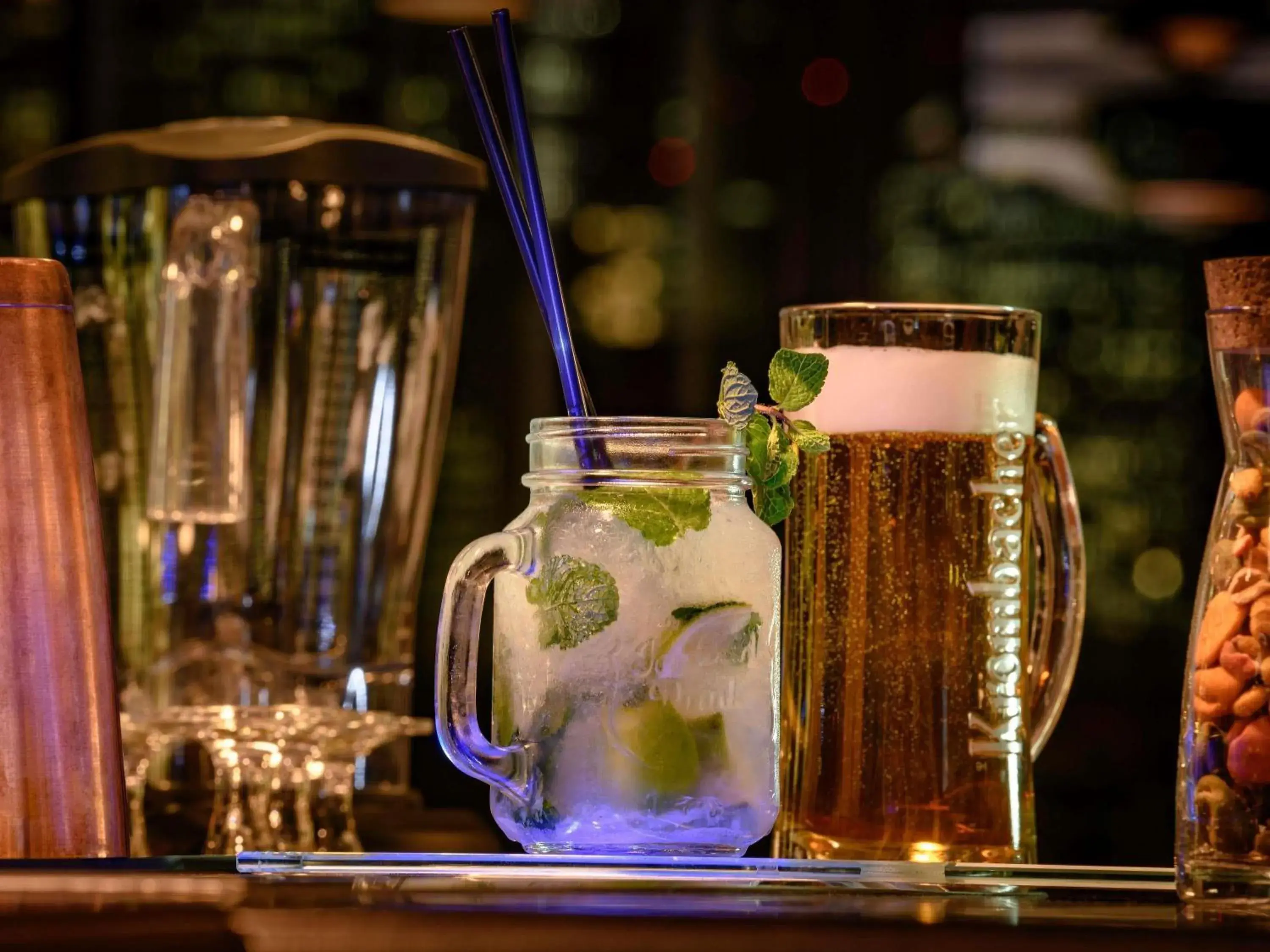 Lounge or bar in Aparthotel Adagio Frankfurt City Messe Lounge or bar in Aparthotel Adagio Frankfurt City Messe