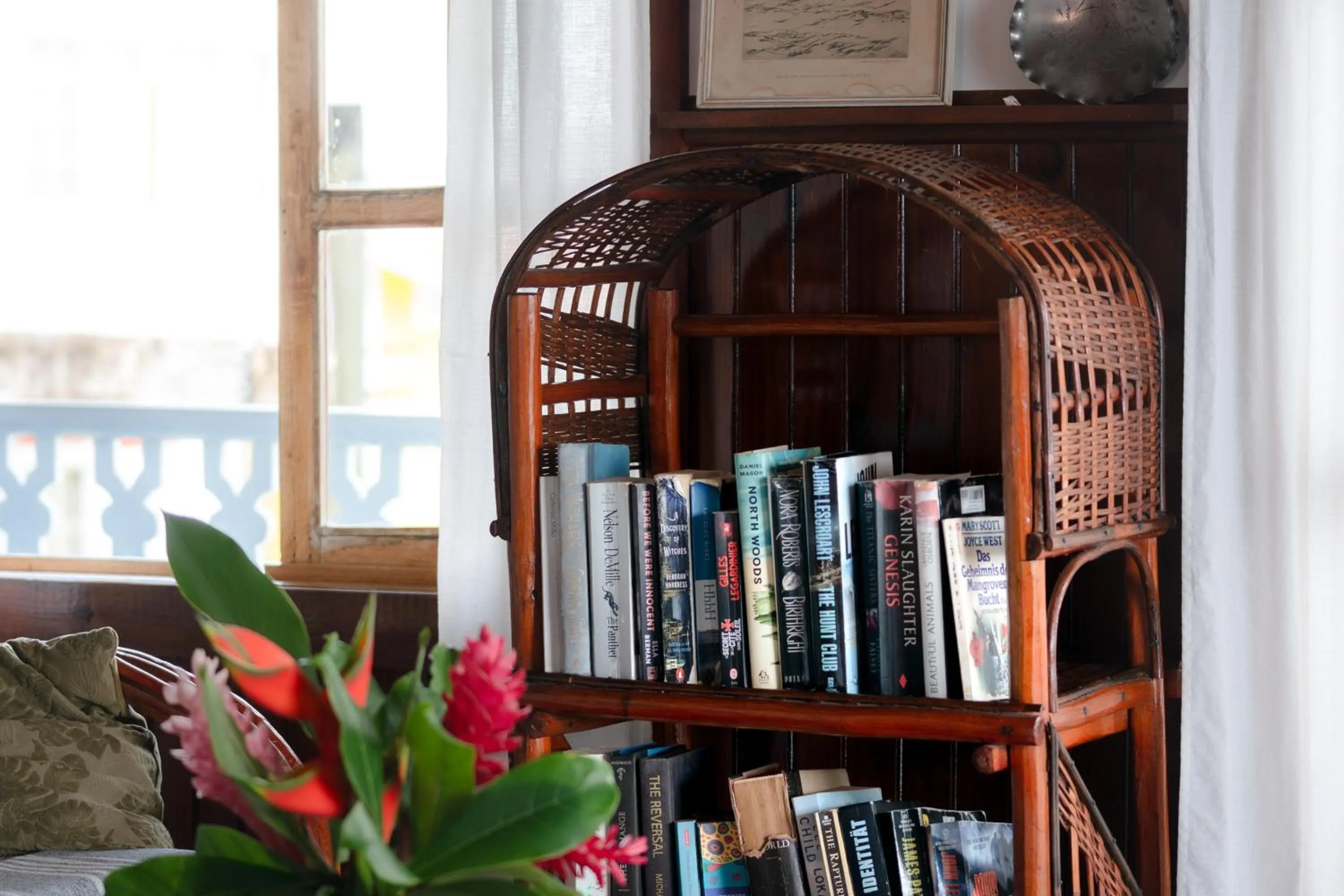 Library in Casa Acuario Boutique Hotel