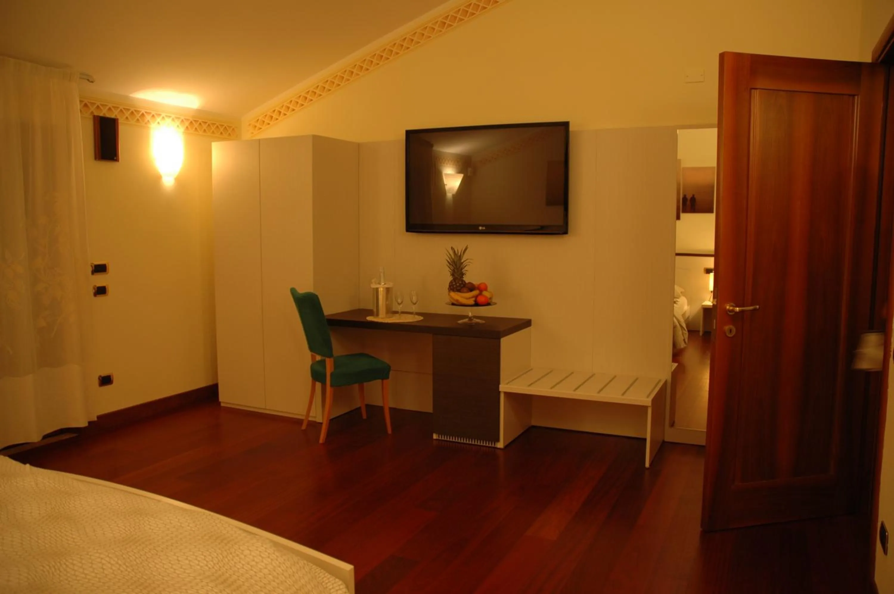 Photo of the whole room, Bed in B&B Nelly