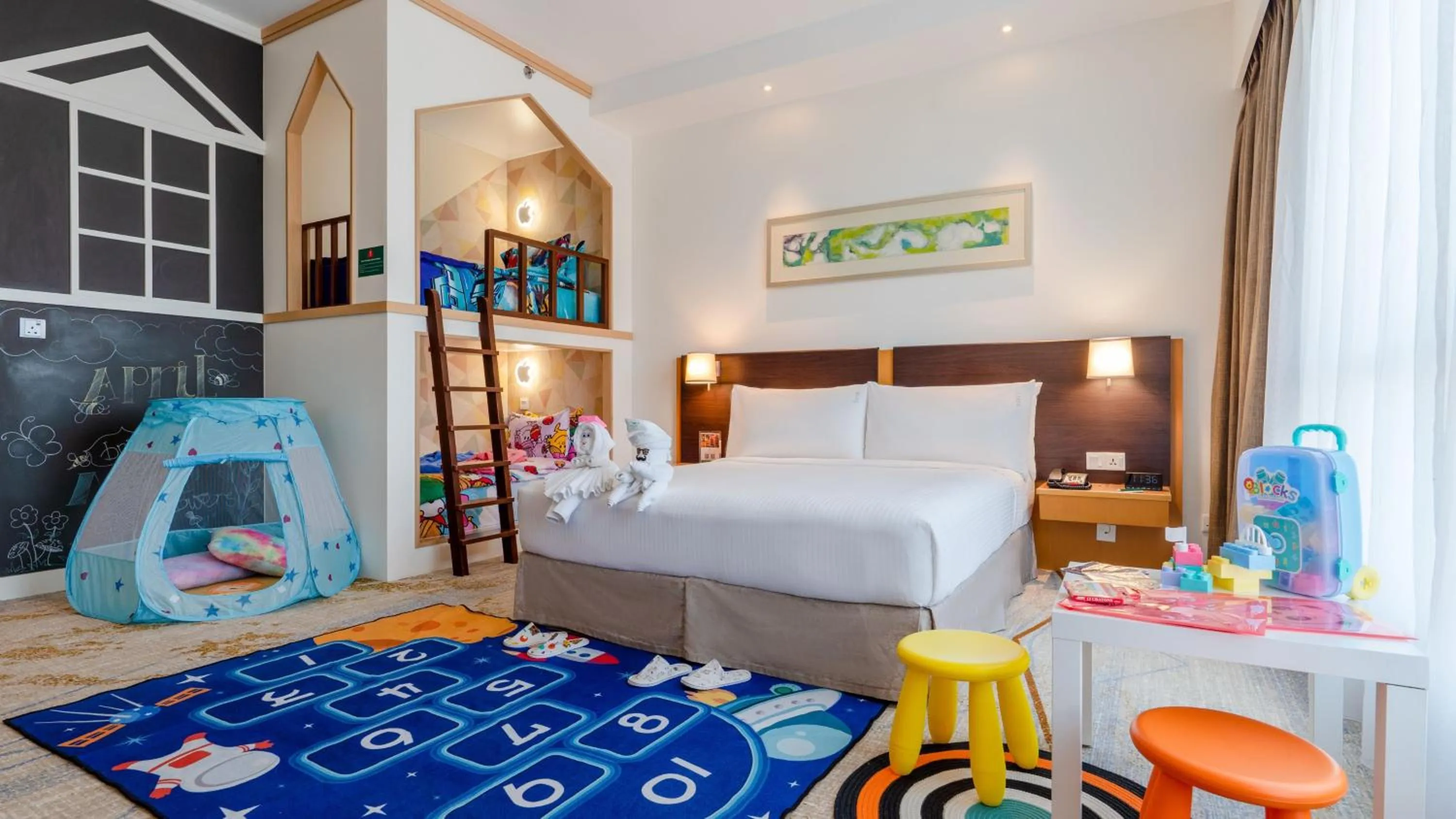 Photo of the whole room, Bed in Holiday Inn Melaka by IHG