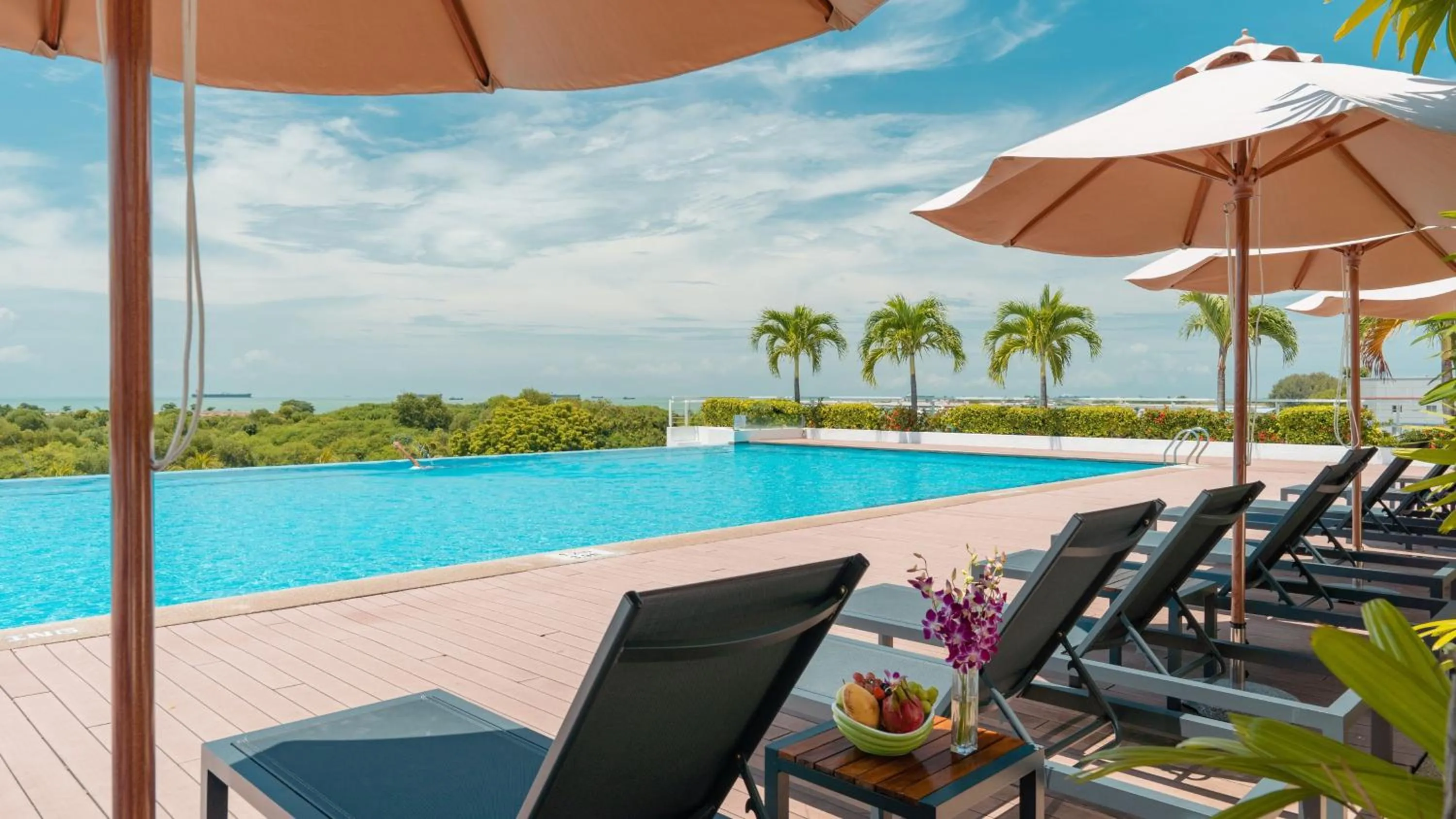 Swimming pool in Holiday Inn Melaka by IHG