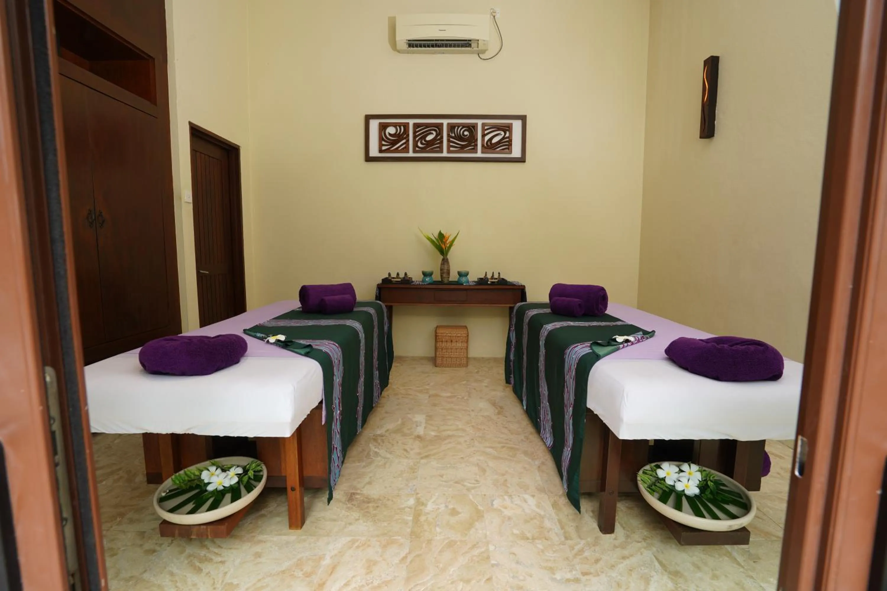 Spa and wellness centre/facilities, Bed in Tanjung Rhu Resort