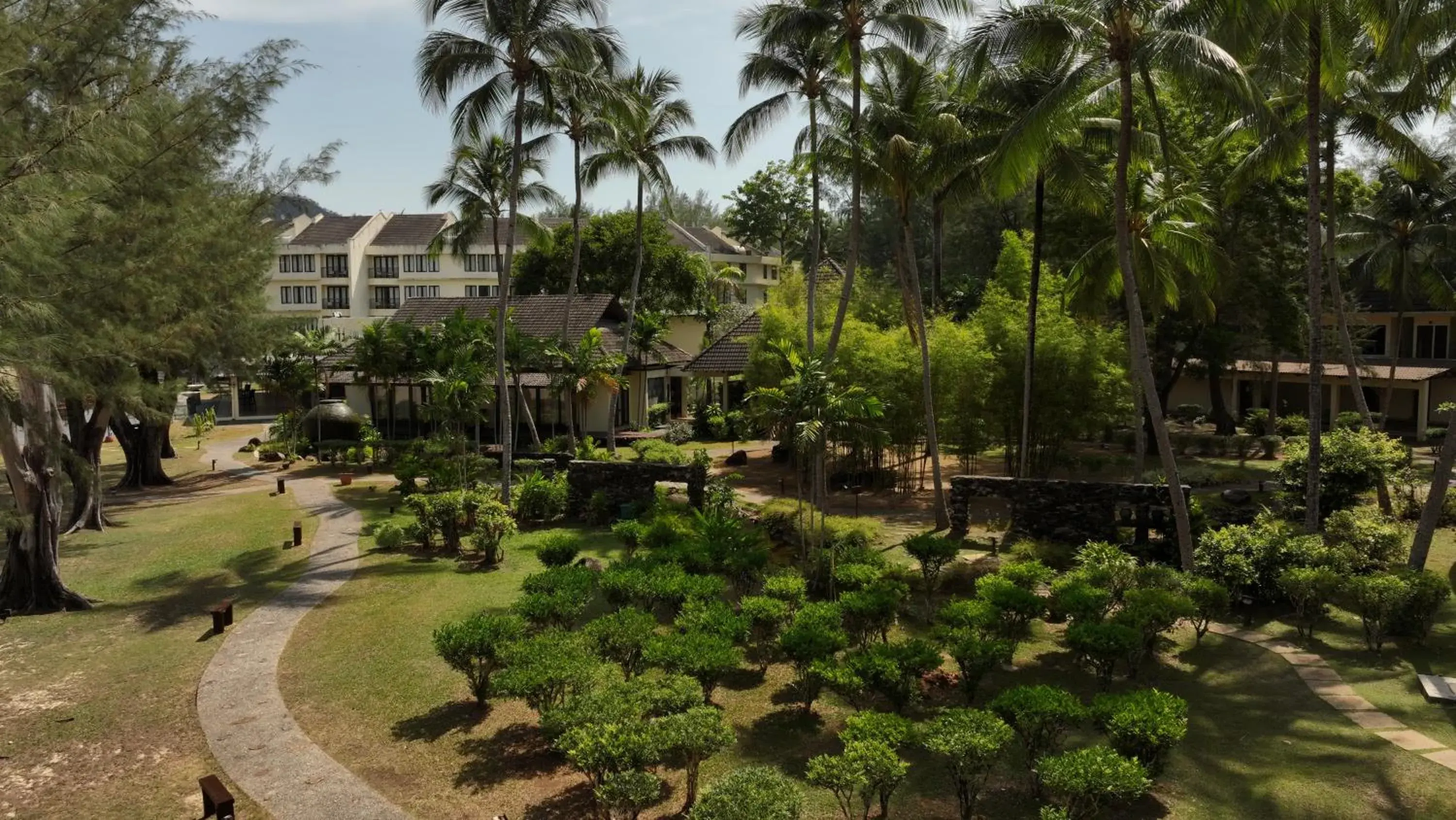 Inner courtyard view in Tanjung Rhu Resort Inner courtyard view in Tanjung Rhu Resort