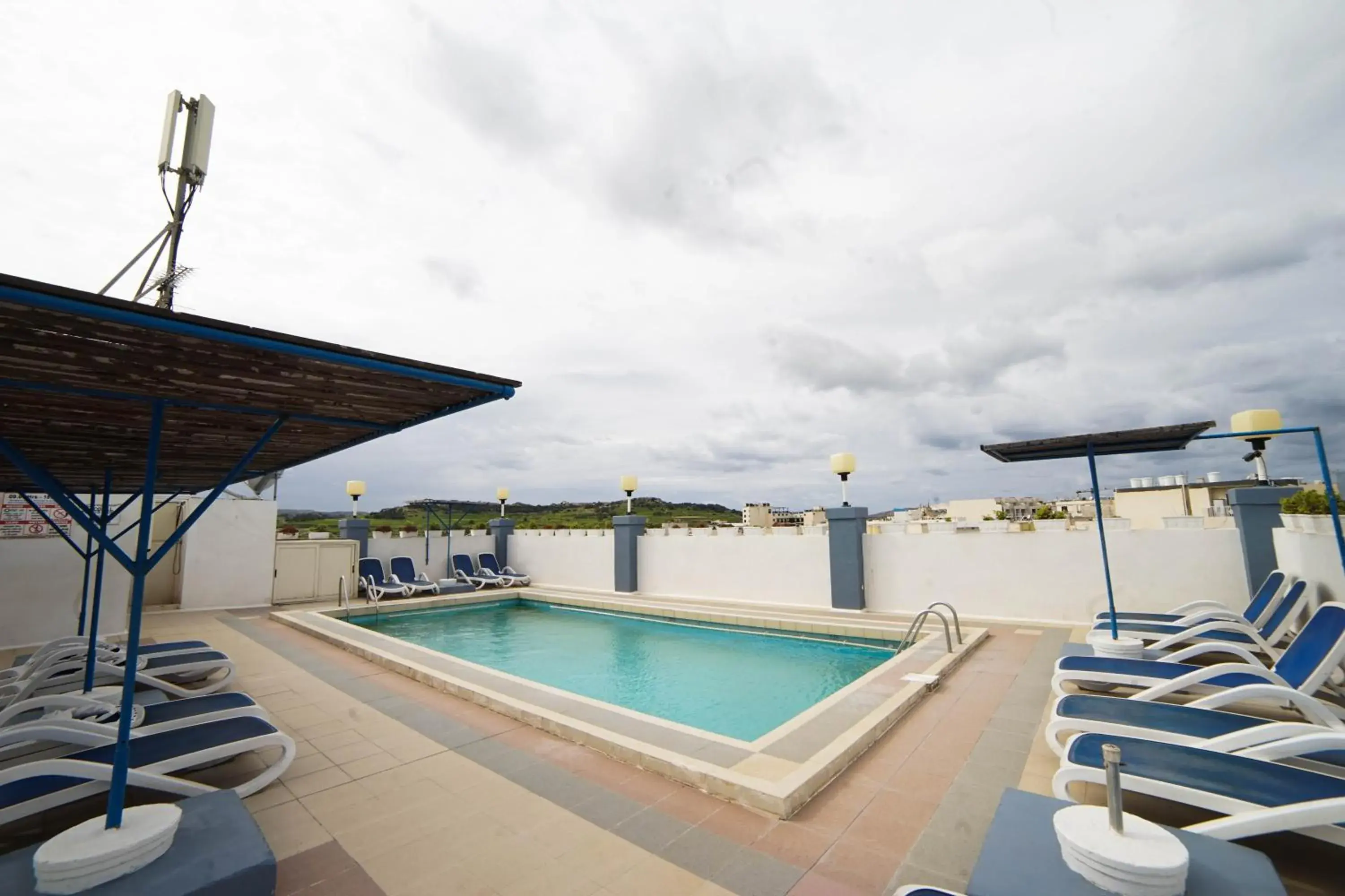 Swimming pool in Coral Hotel Swimming pool in Coral Hotel