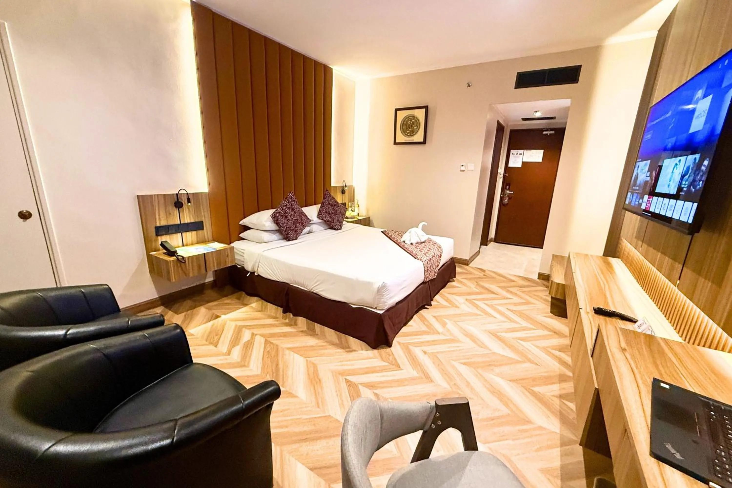 Bed in Hotel Shangri-la Kota Kinabalu