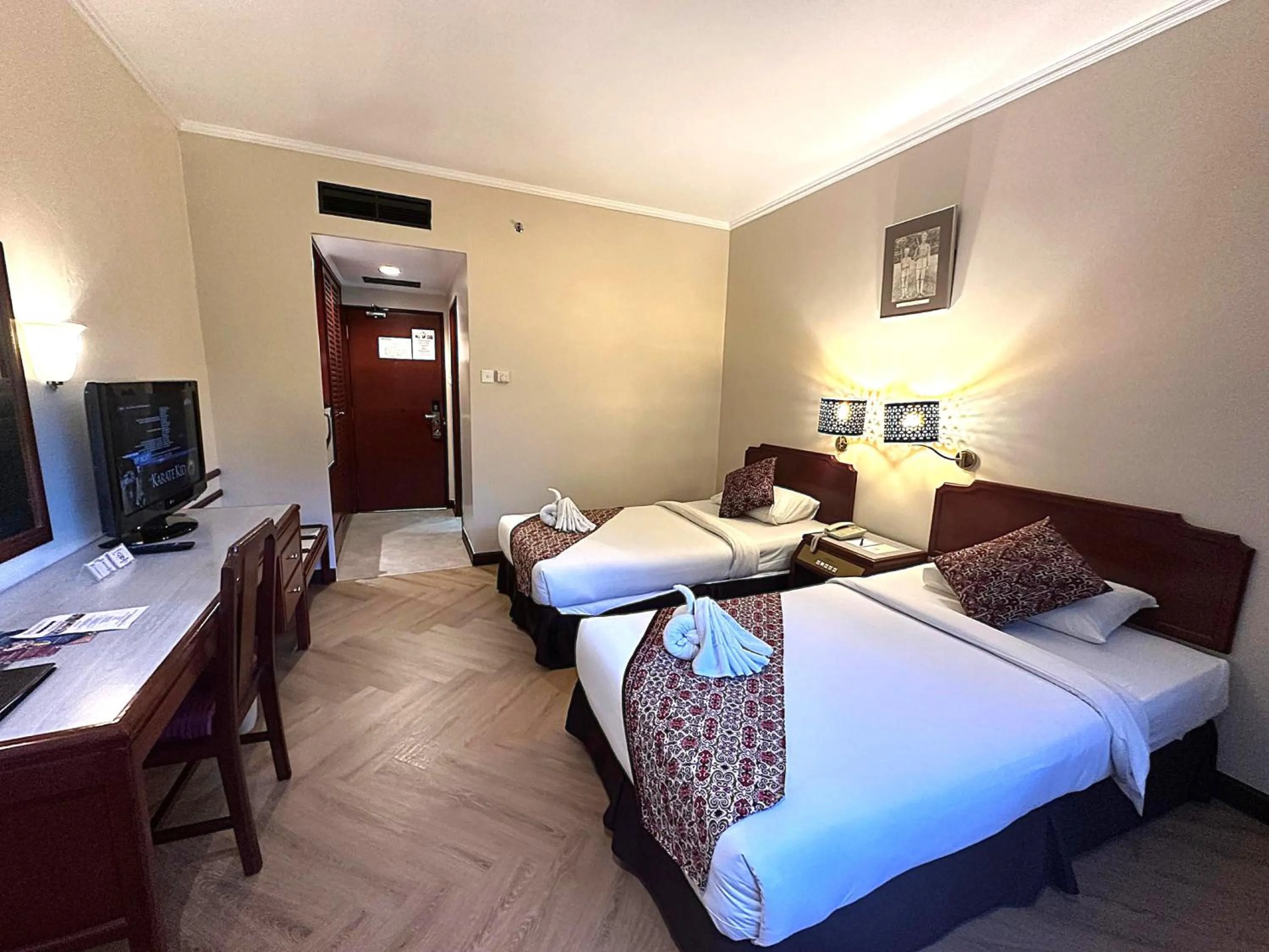 Bed in Hotel Shangri-la Kota Kinabalu