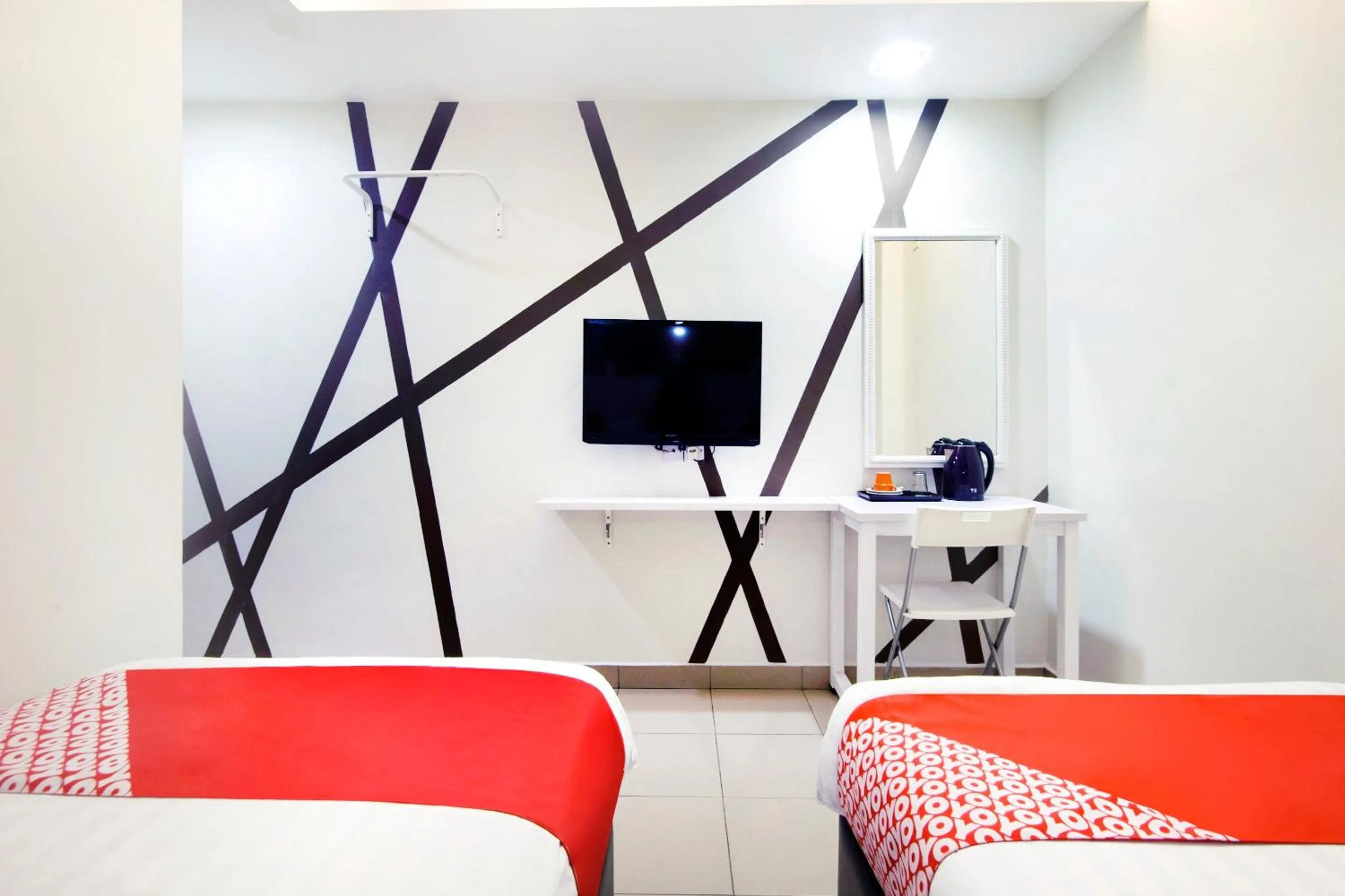 Bedroom, Bed in OYO 761 City Hotel