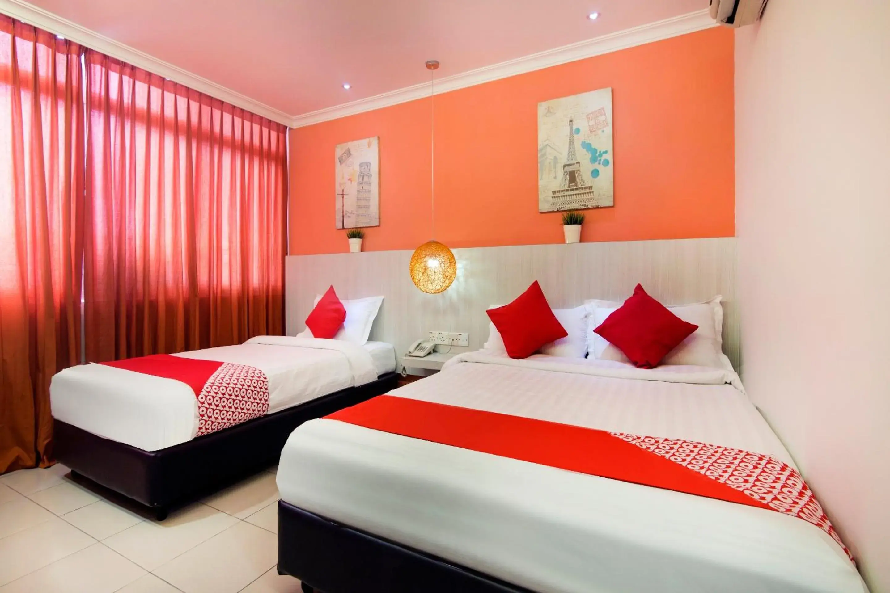 Bedroom, Bed in OYO 761 City Hotel Bedroom, Bed in OYO 761 City Hotel