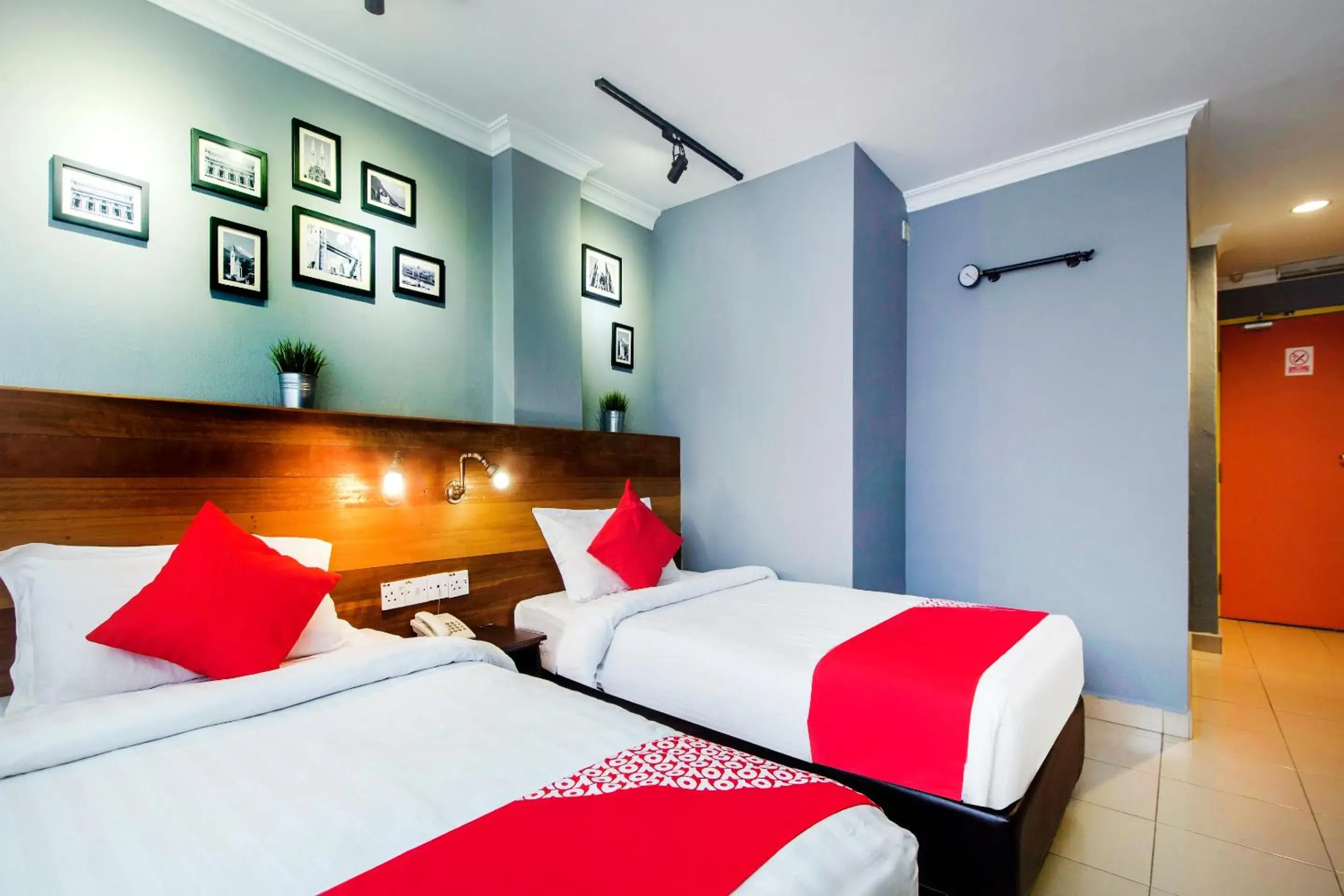 Bedroom, Bed in OYO 761 City Hotel Bedroom, Bed in OYO 761 City Hotel