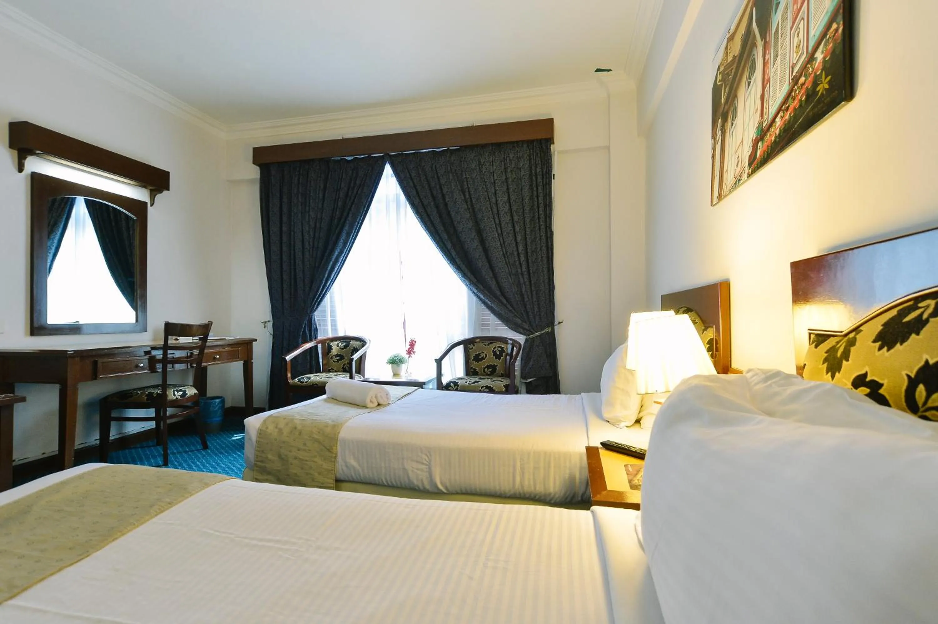 Photo of the whole room, Bed in Hotel Seri Malaysia Melaka