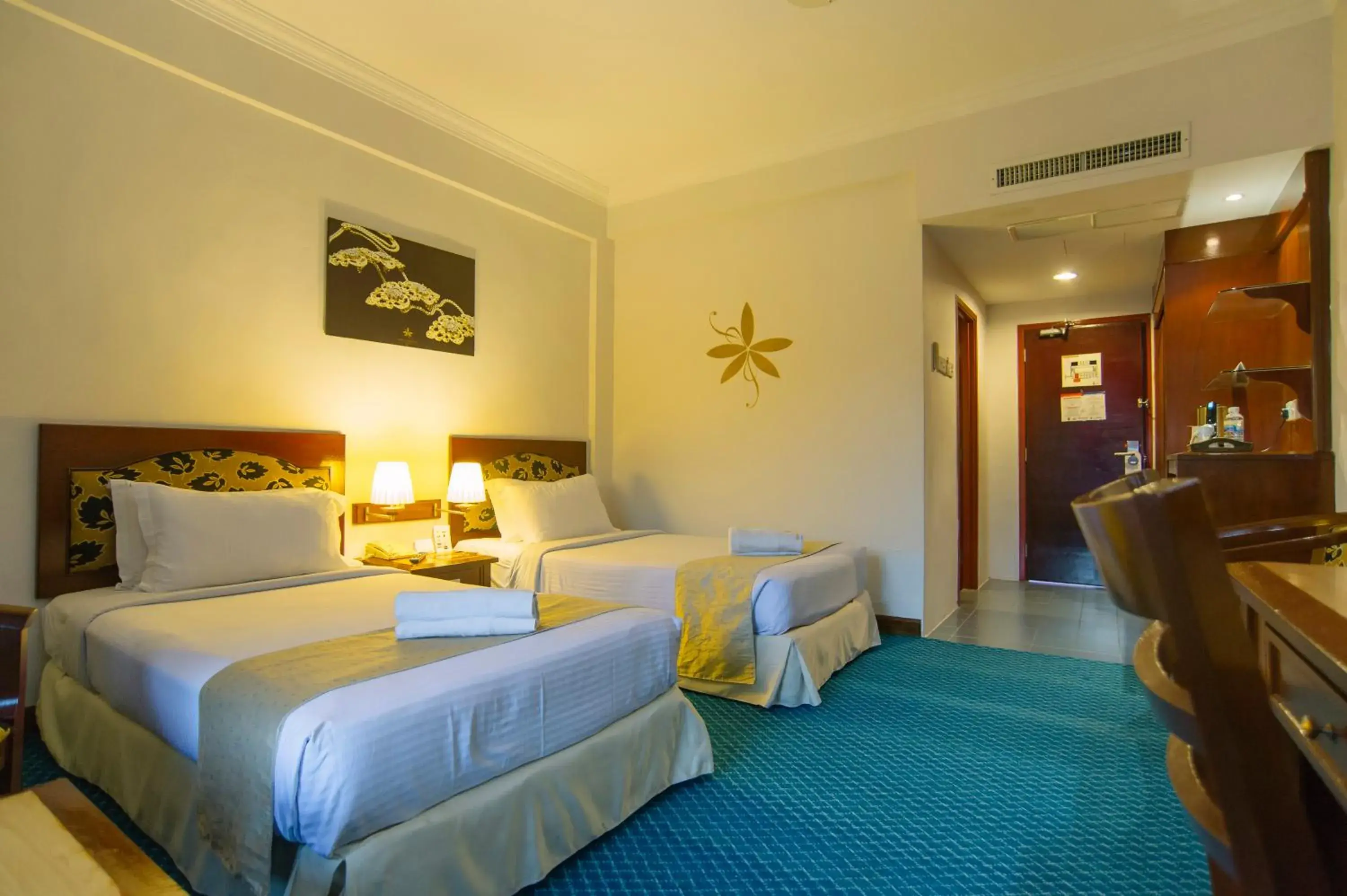 Photo of the whole room, Bed in Hotel Seri Malaysia Melaka Photo of the whole room, Bed in Hotel Seri Malaysia Melaka