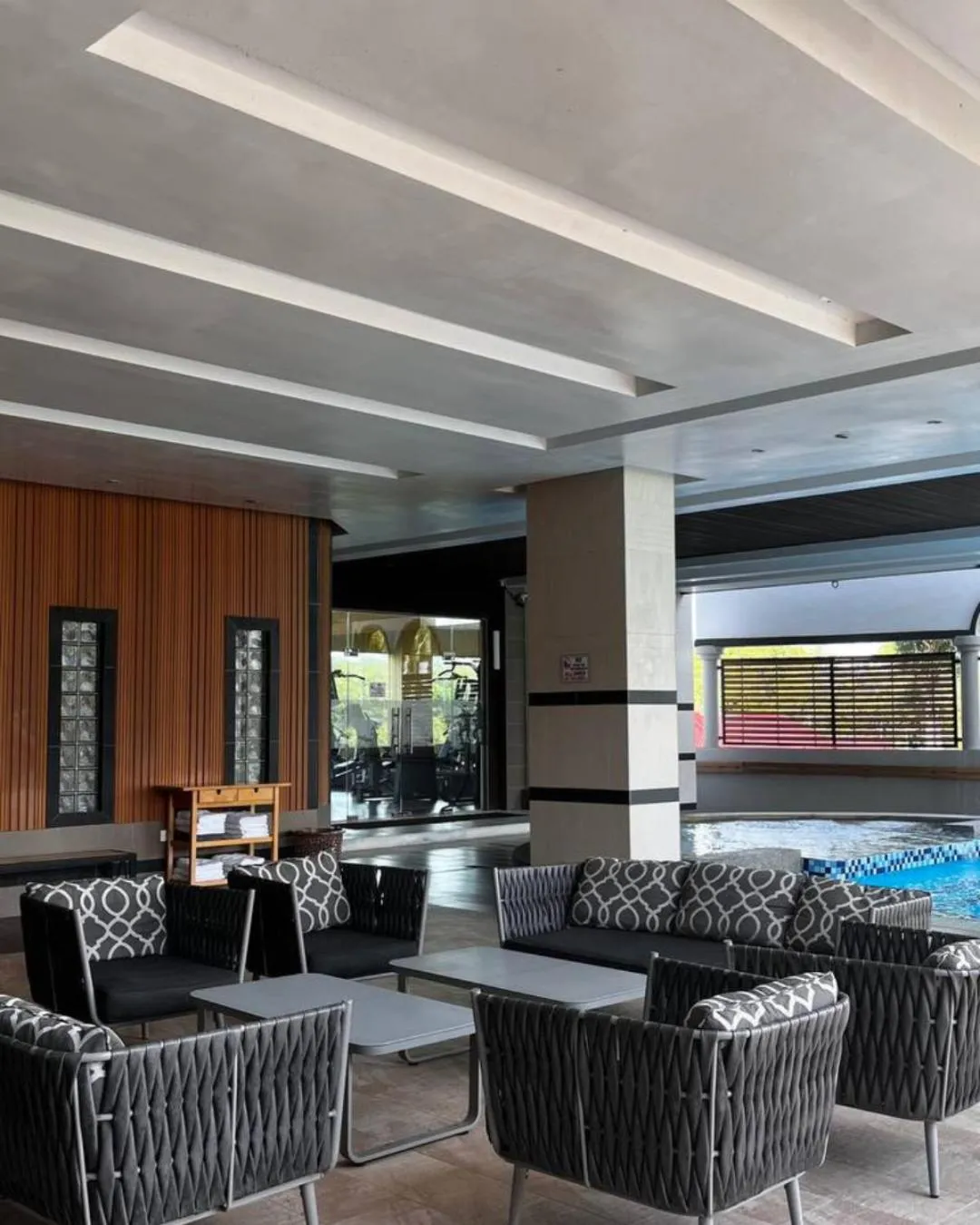 Swimming pool in Langkawi Seaview Hotel