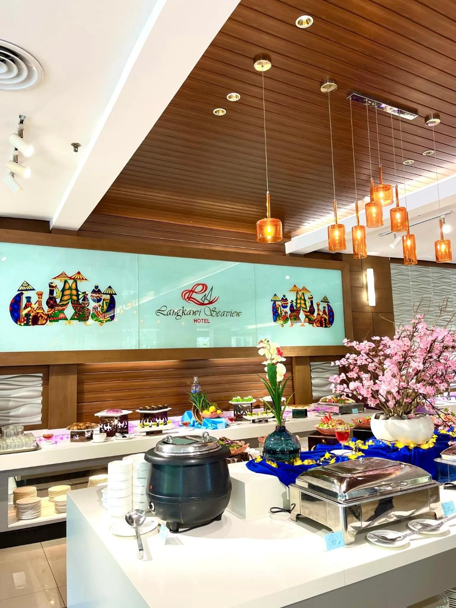 Food and drinks in Langkawi Seaview Hotel